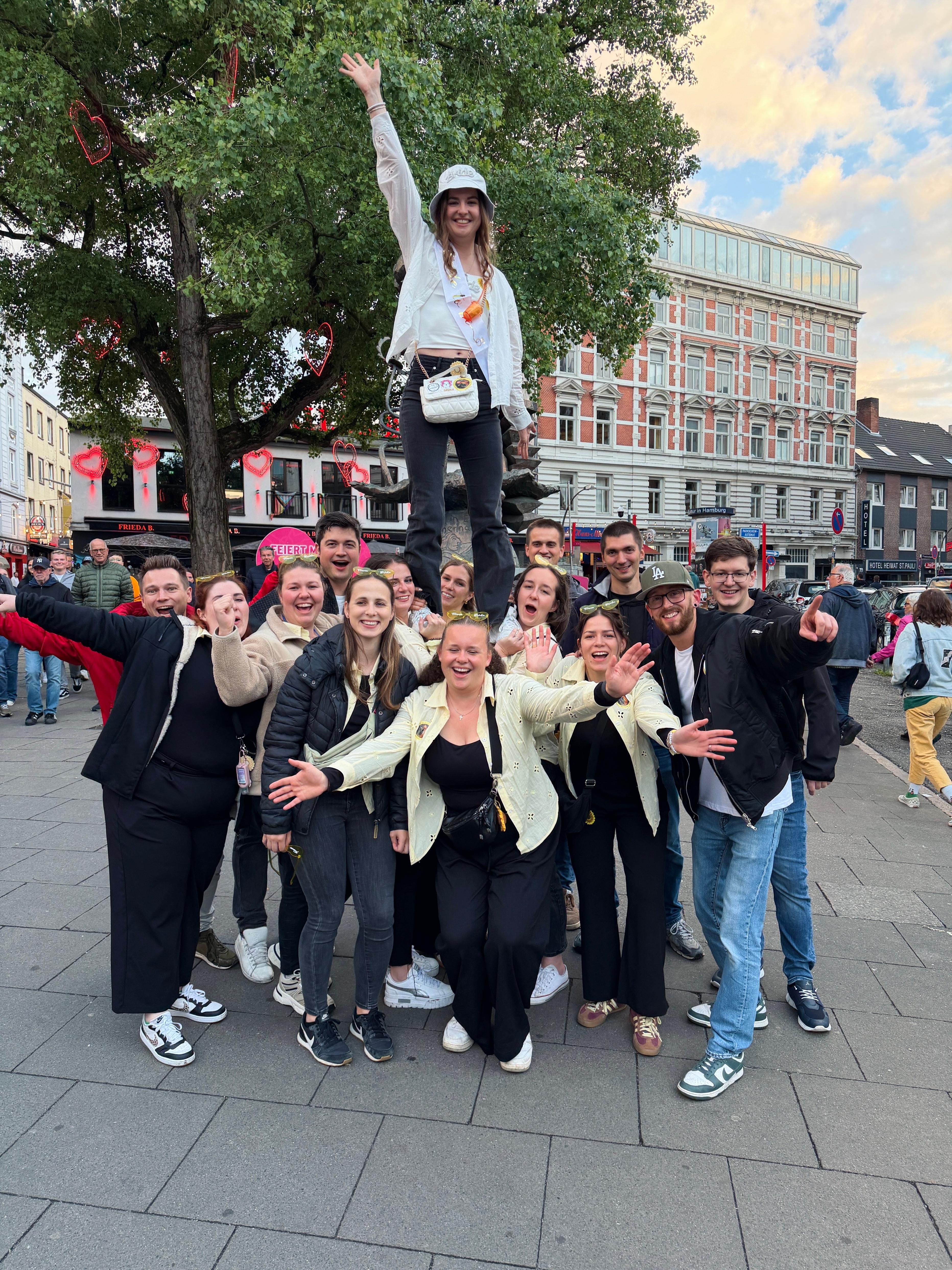 Hamburg: Party Walk & legendäre Kneipentour durch St. Pauli & Reeperbahn