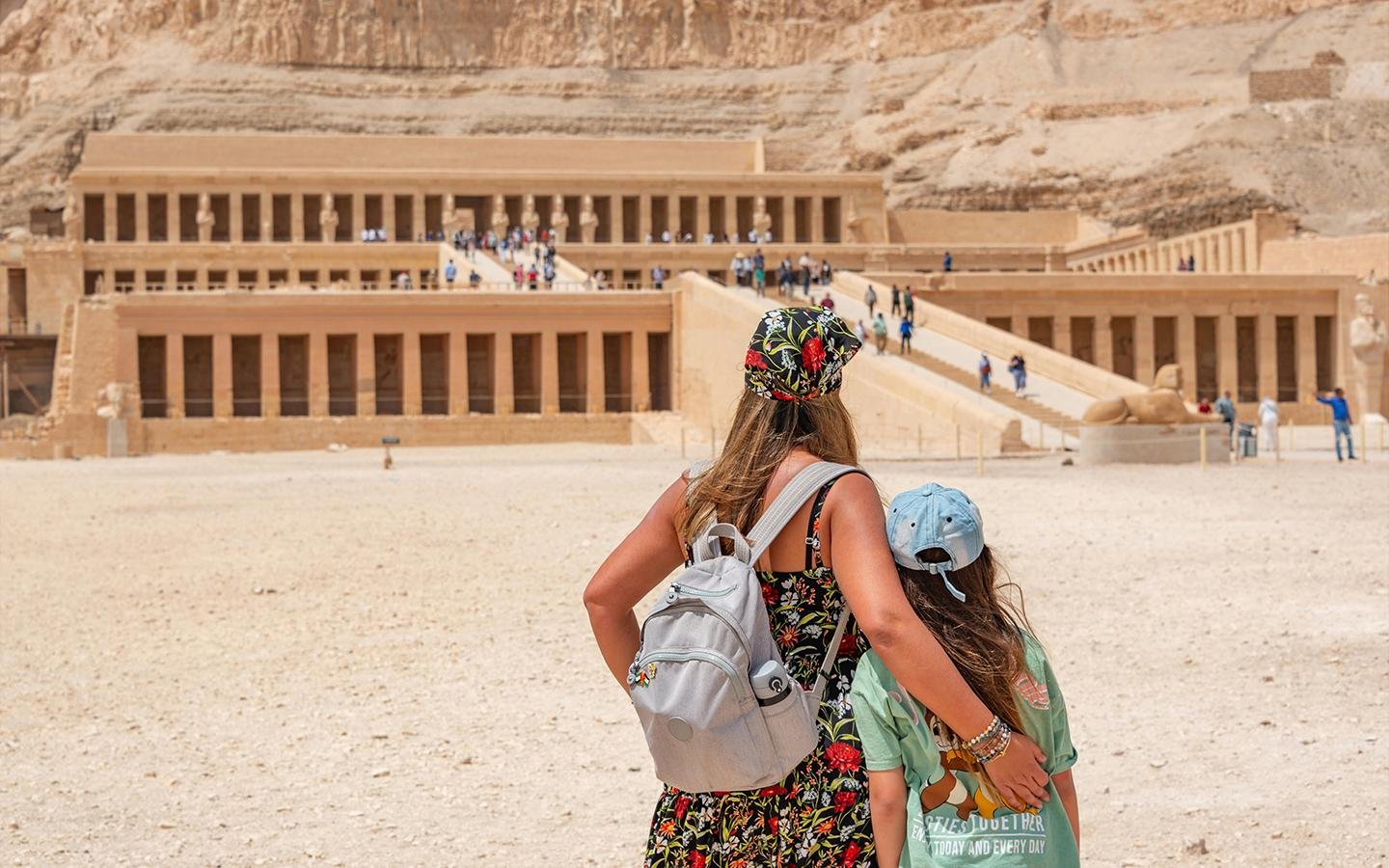 Private Luxor Day Trip from Hurghada with Egyptologist