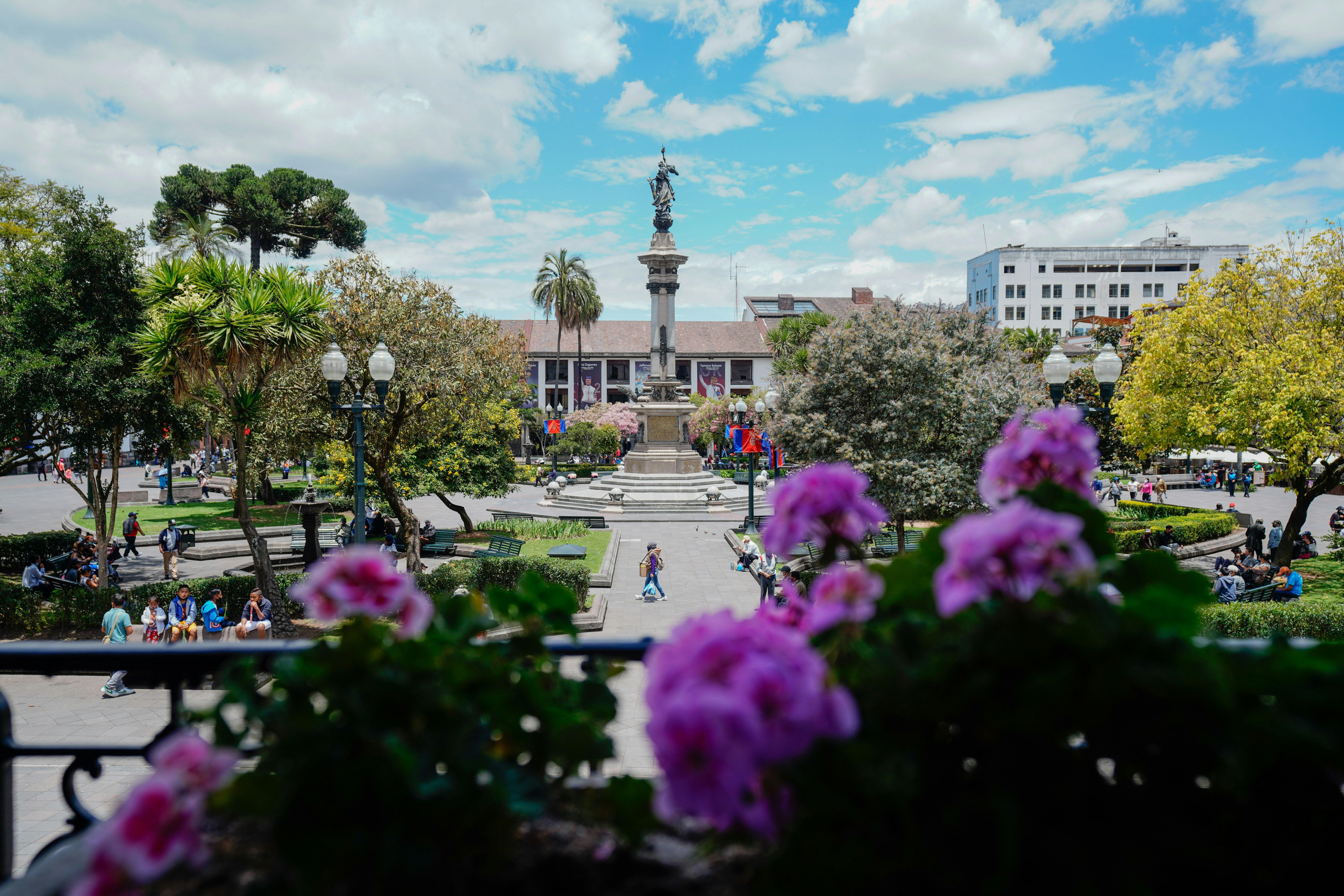 Quito Airport Transfer with Historic Center Tour