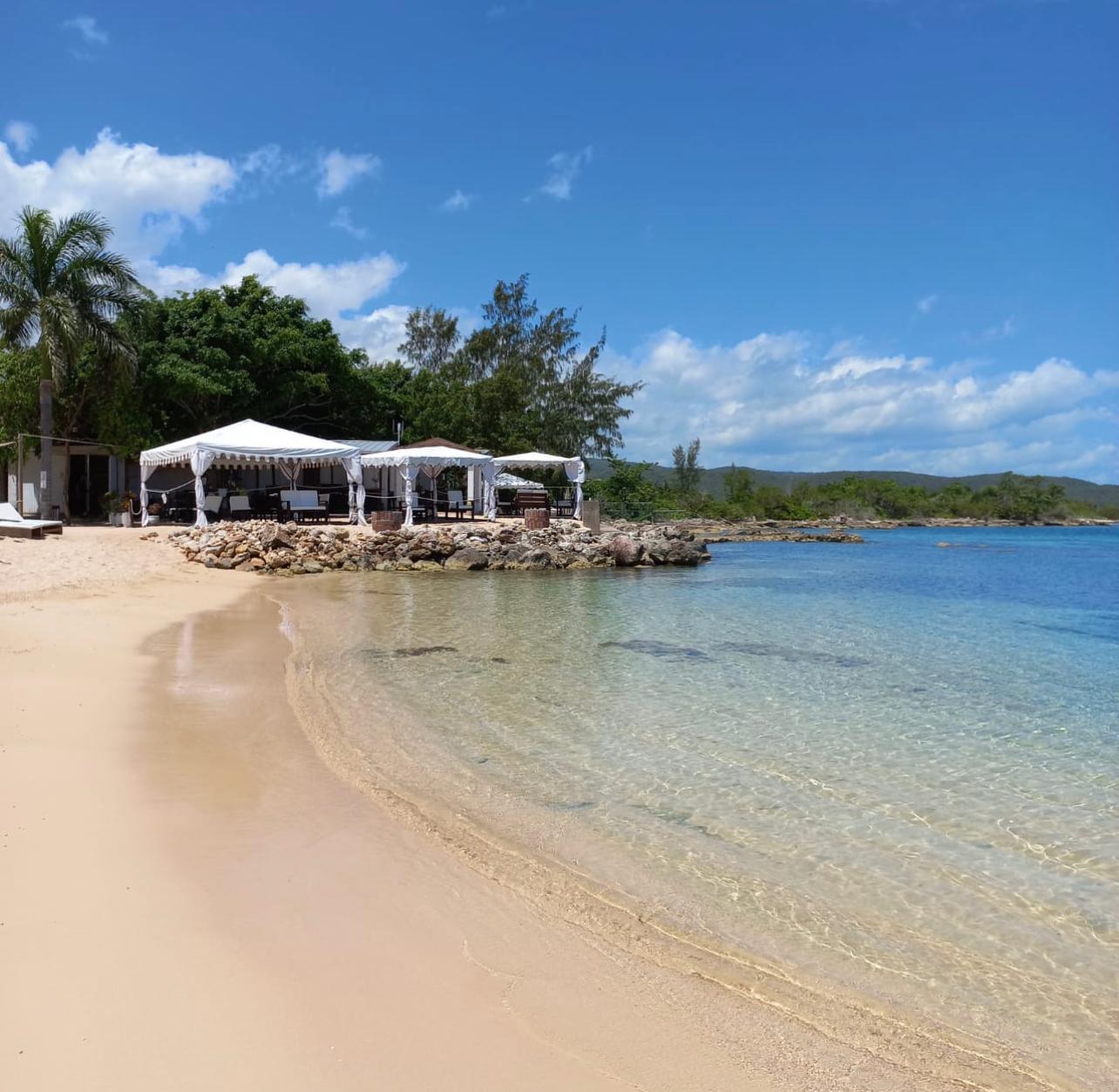 Ocho Rios River Tubing & Bamboo Beach Club VIP Day