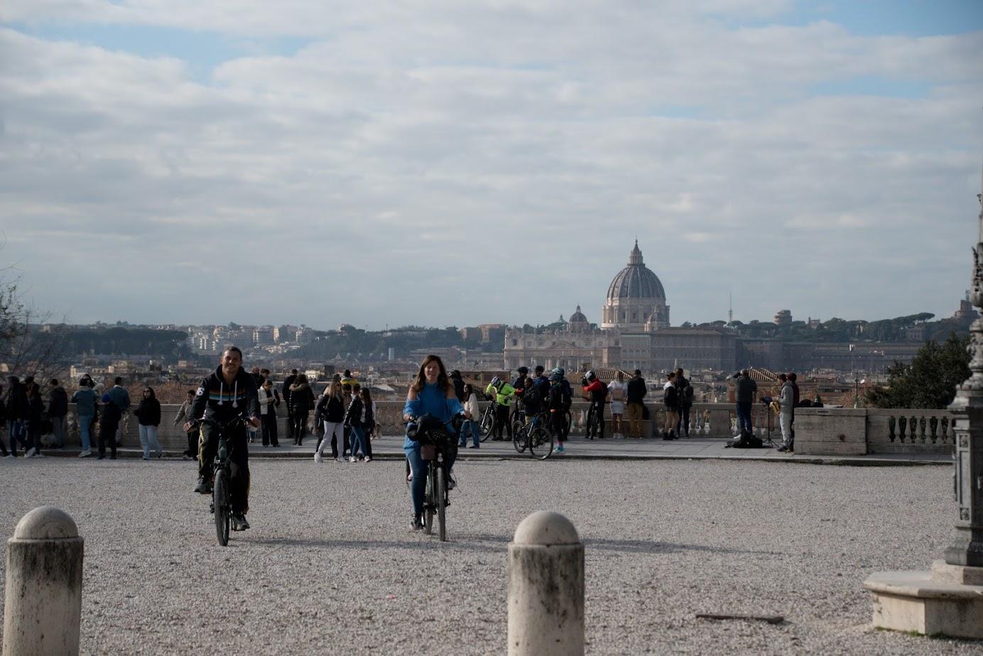 Villa Borghese bike tour Rome park cycling Pincio terrace — image 11