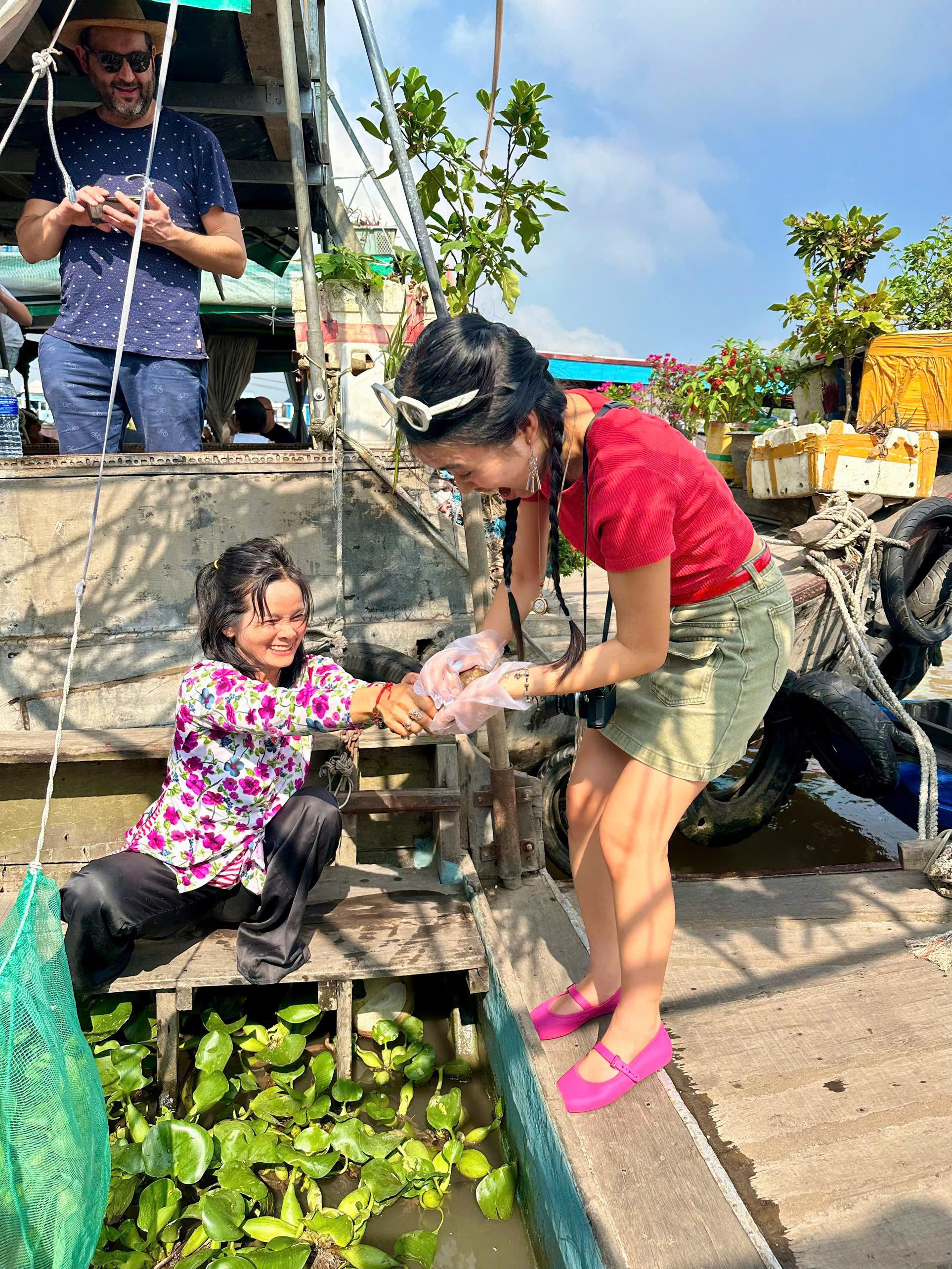 Mekong Delta & Cai Rang Floating Market 2-Day Tour from Ho Chi Minh City