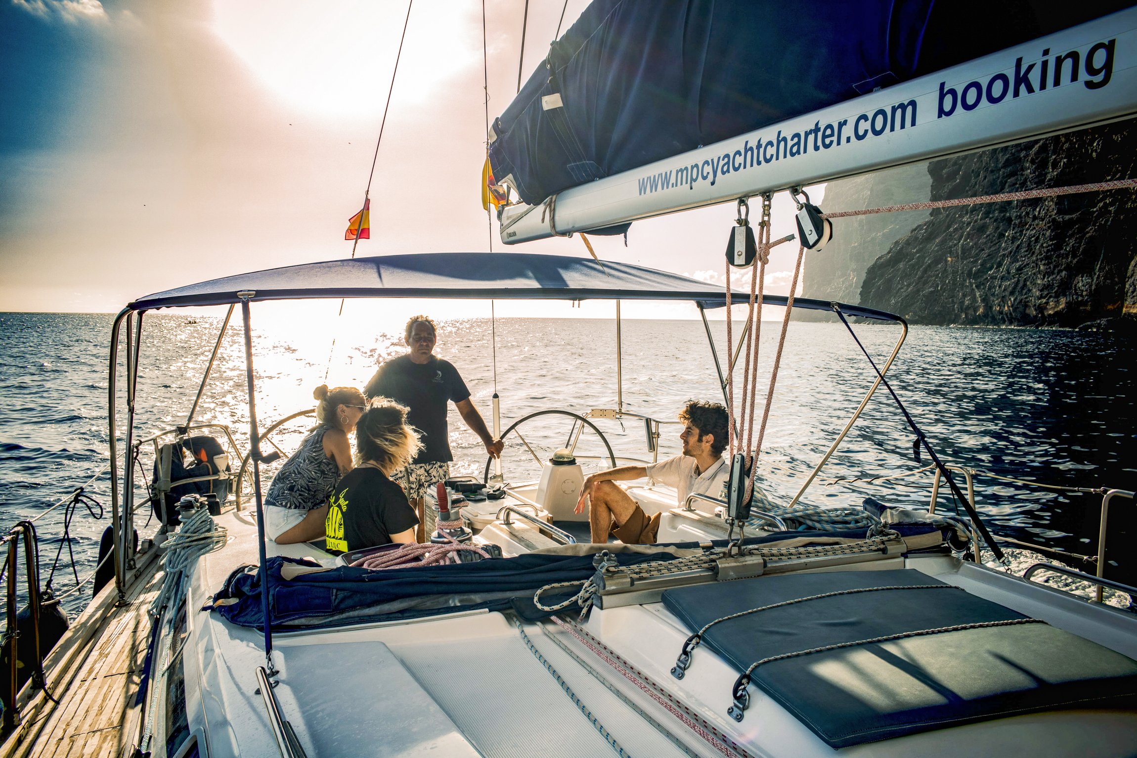 Los Gigantes Whale & Dolphin Sailing Excursion