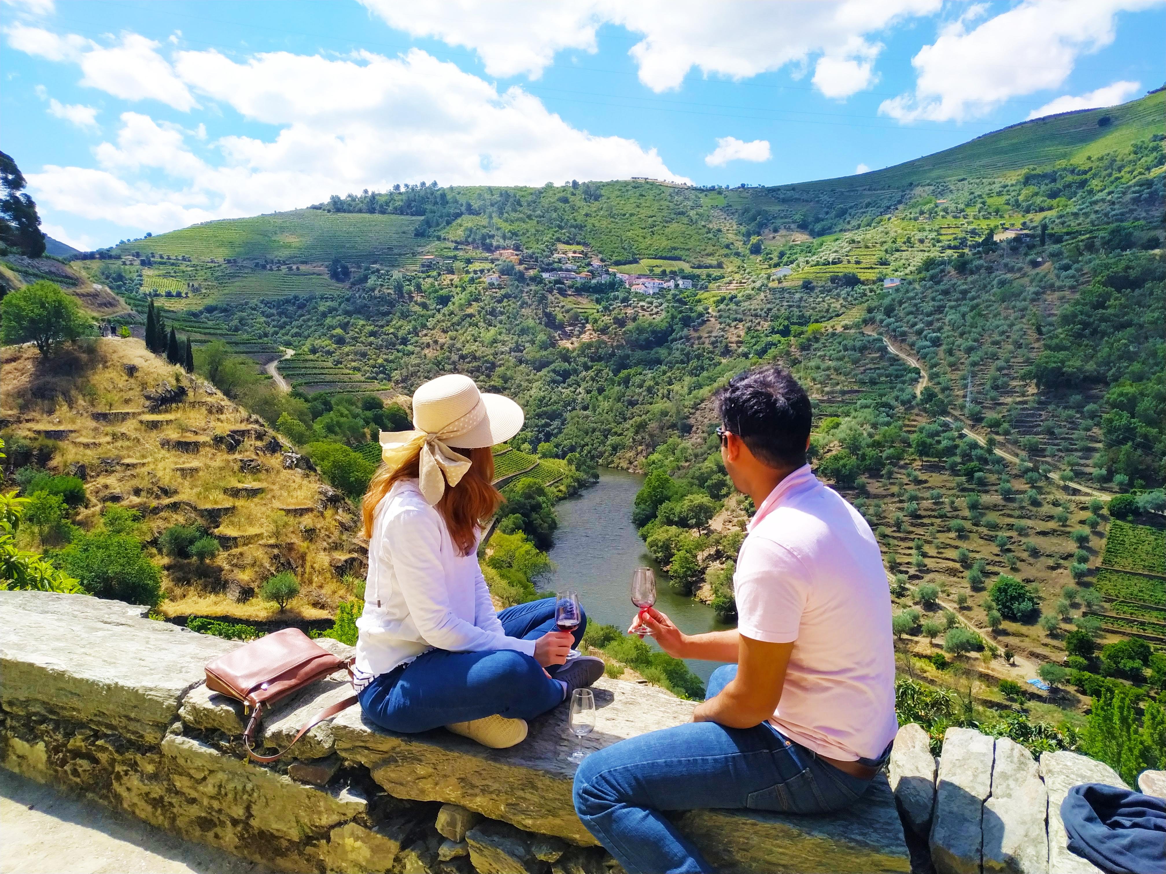 Douro Valley Wine Tour with Private Boat & Authentic Lunch