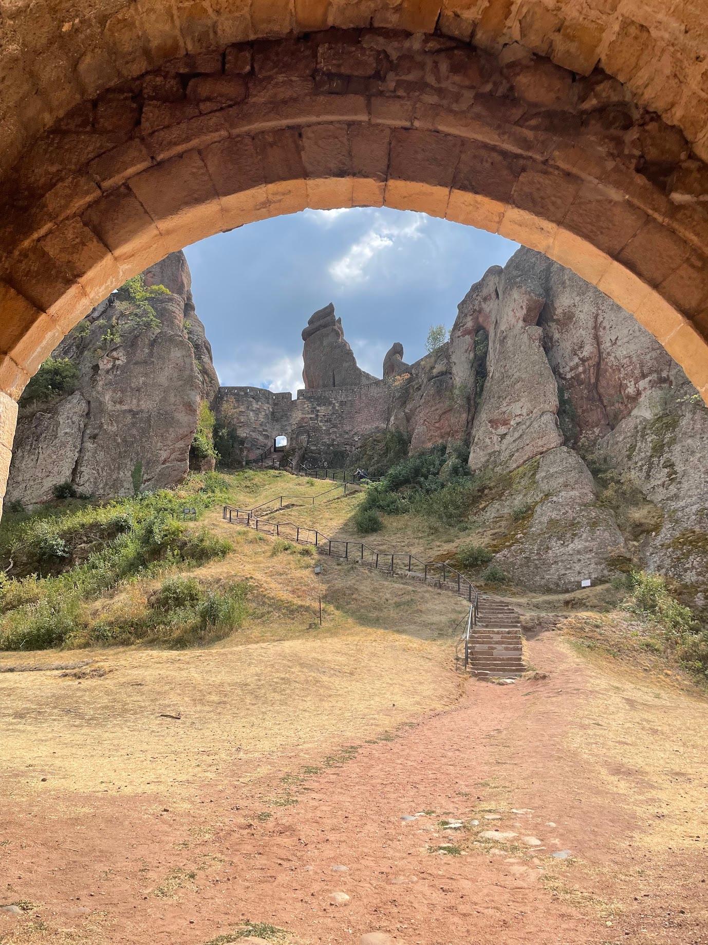 Belogradchik Fortress & Venetsa Cave Full-Day Tour from Sofia