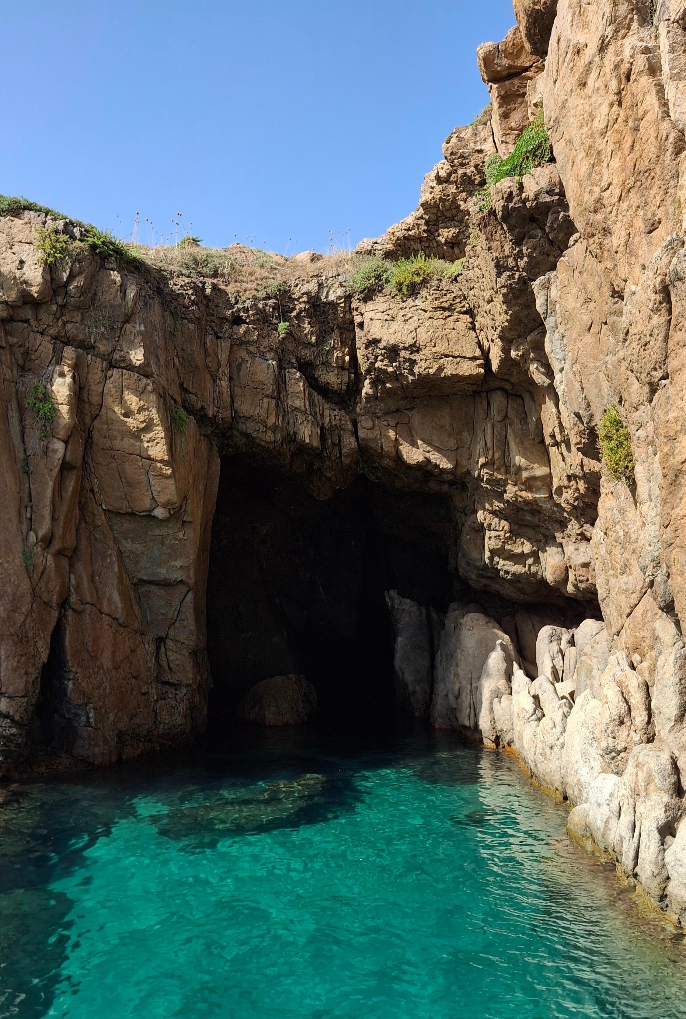 Cefalù boat tour — boat excursion along the Sicilian coast with snorkeling and sea caves — image 16
