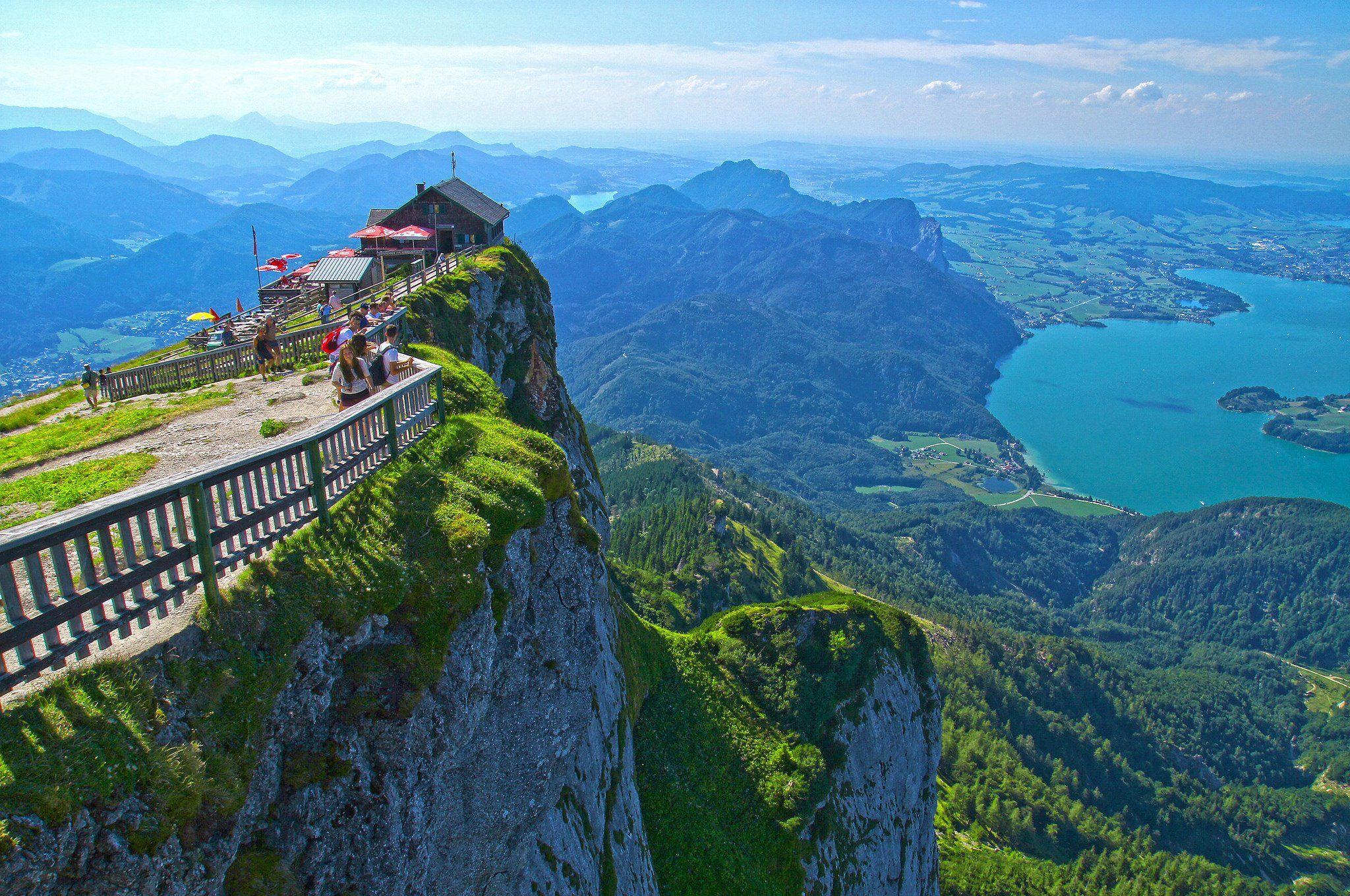 Full-Day Salzburg, Hallstatt & Alpine Lakes from Munich