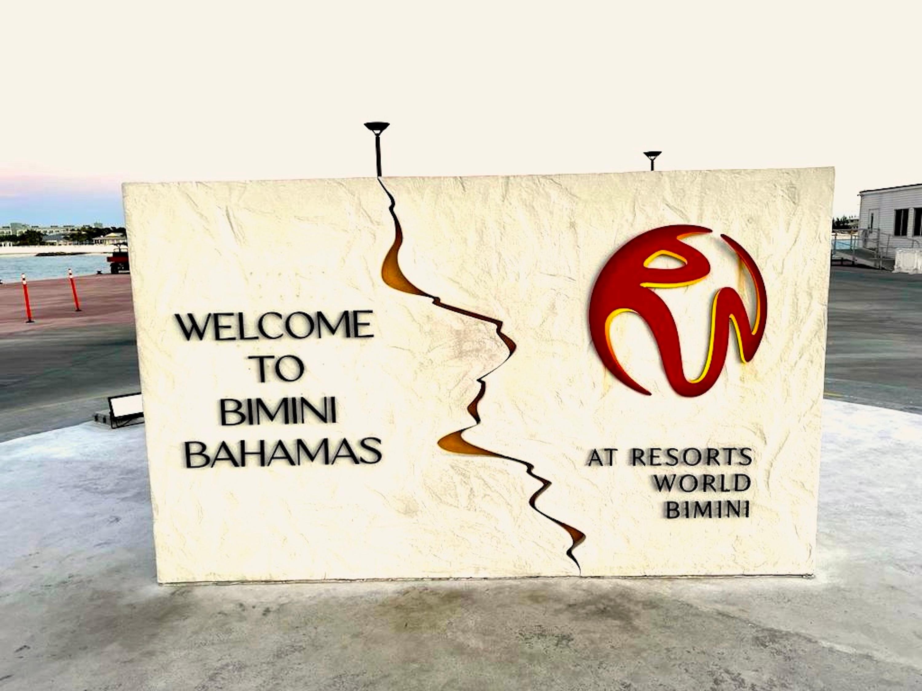 Bahamas Day Trip: Bimini or Grand Bahama Ferry from Miami