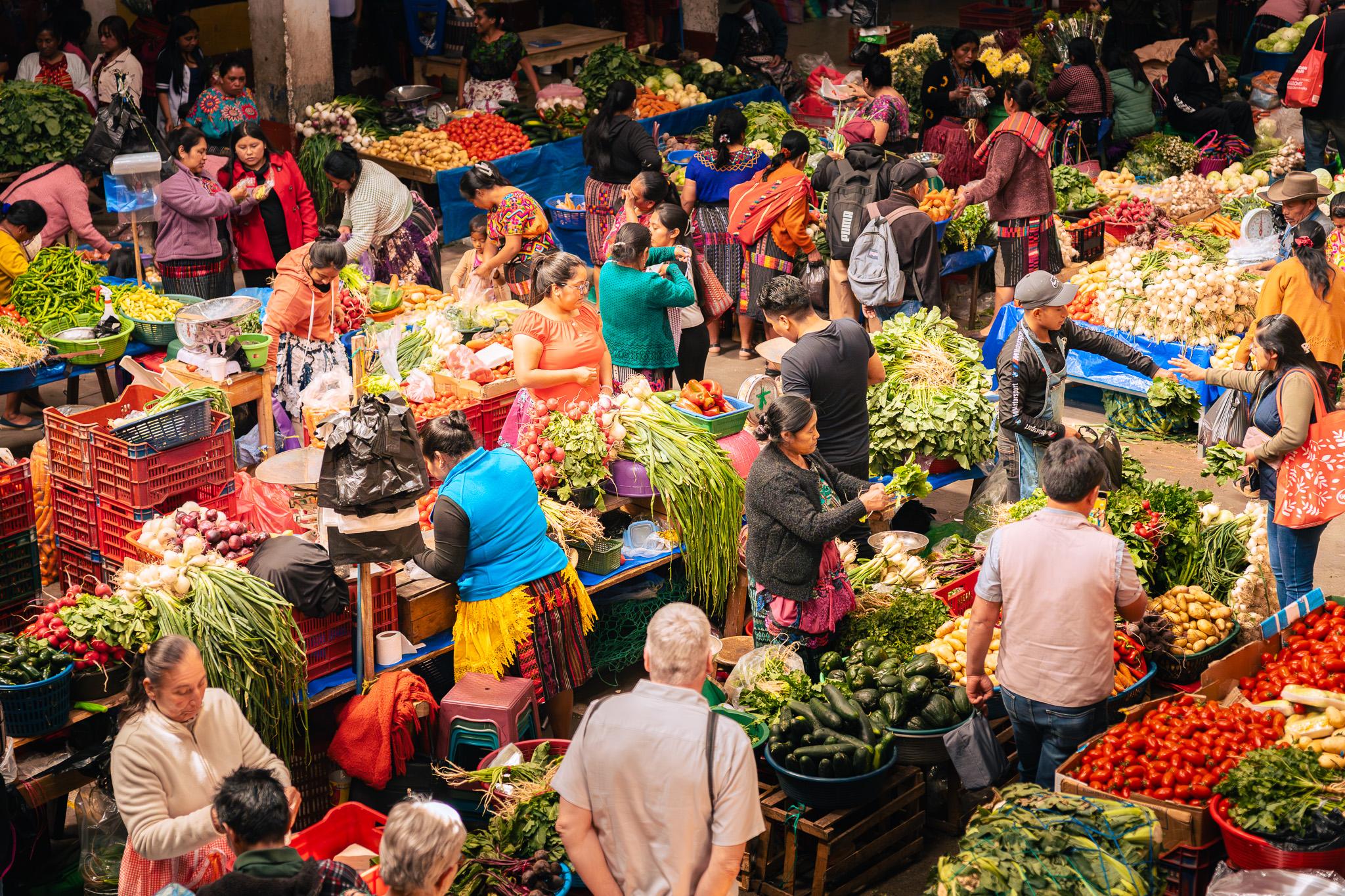 From Panajachel: Chichicastenango Market & Mayan Culture Day Tour