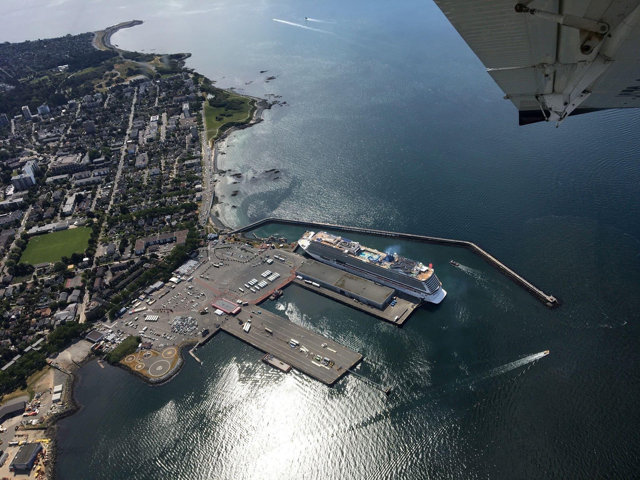 Southern Gulf Islands by seaplane — the archipelago and Active Pass from the air — image 5