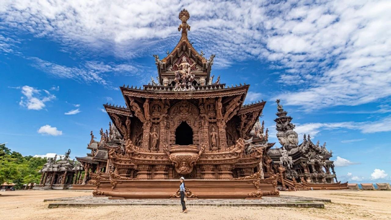 Laem Chabang Port: Sanctuary of Truth & Ethical Elephant Sanctuary Day Tour
