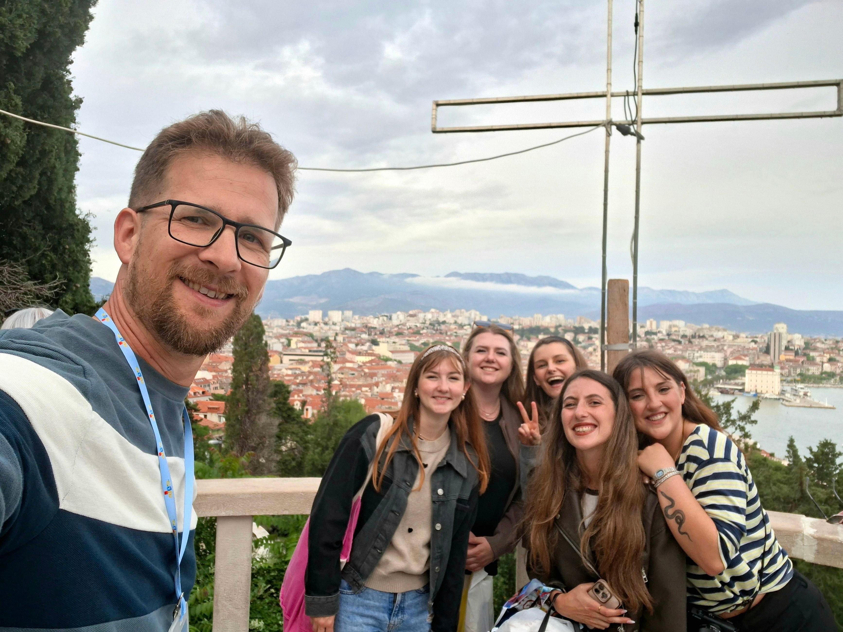 Split Old Town & Diocletian Palace Walk with Local Tastings