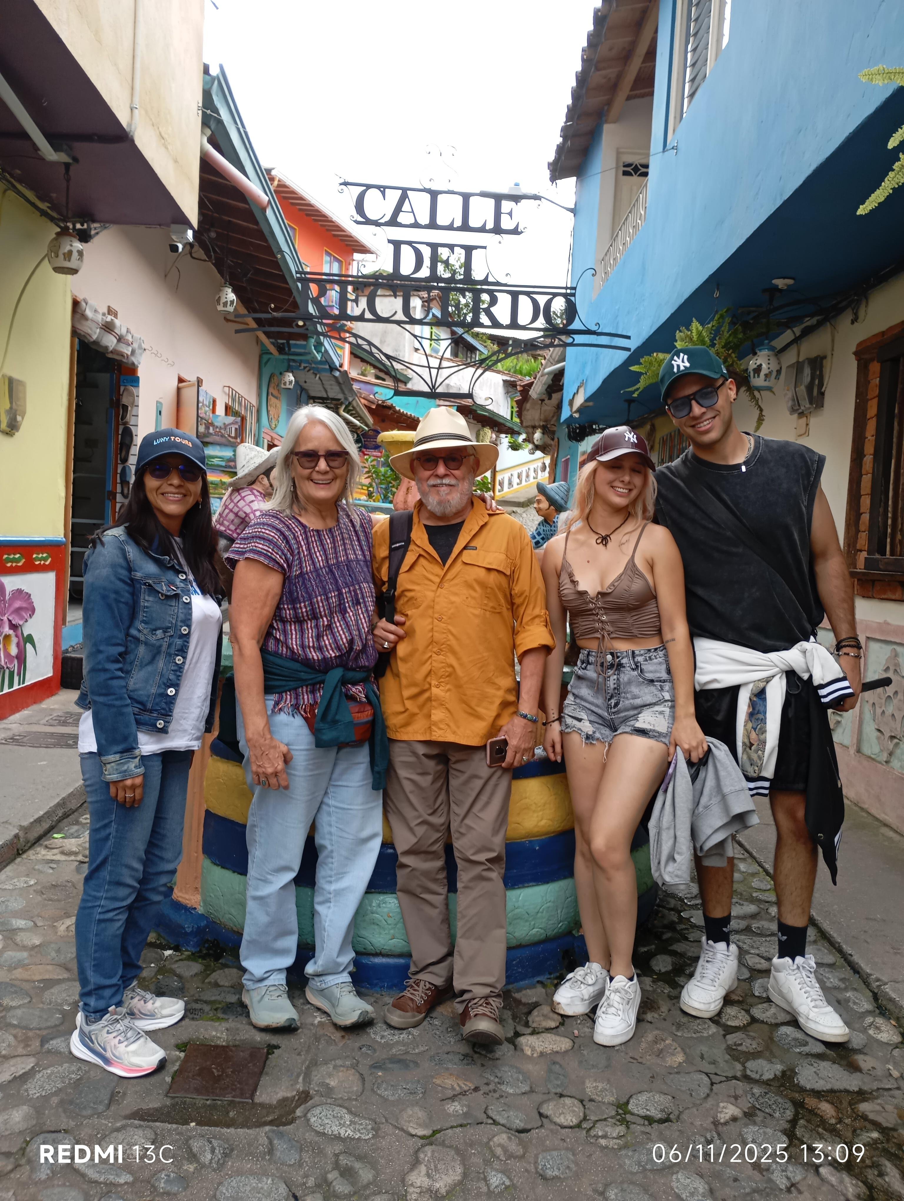 Excursion d'une journée à Guatapé et au rocher d'El Peñol
