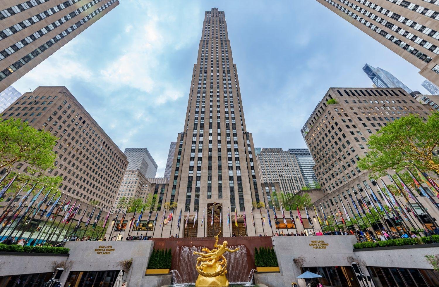 Fifth Avenue Walking Tour with Top of the Rock Access