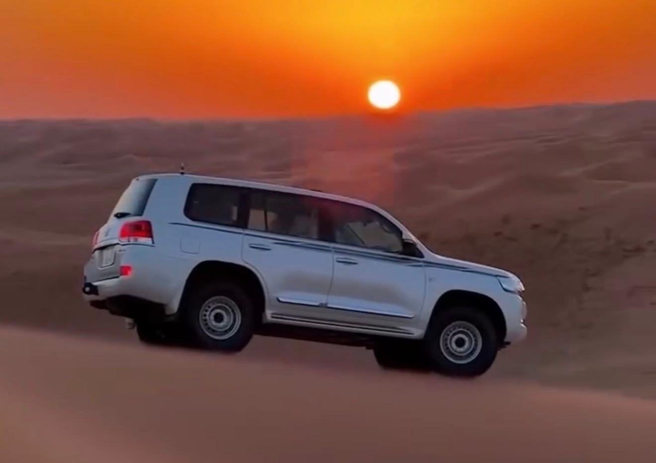 Doha Desert Adventure: Dune Bashing, Camel Rides & Sandboarding