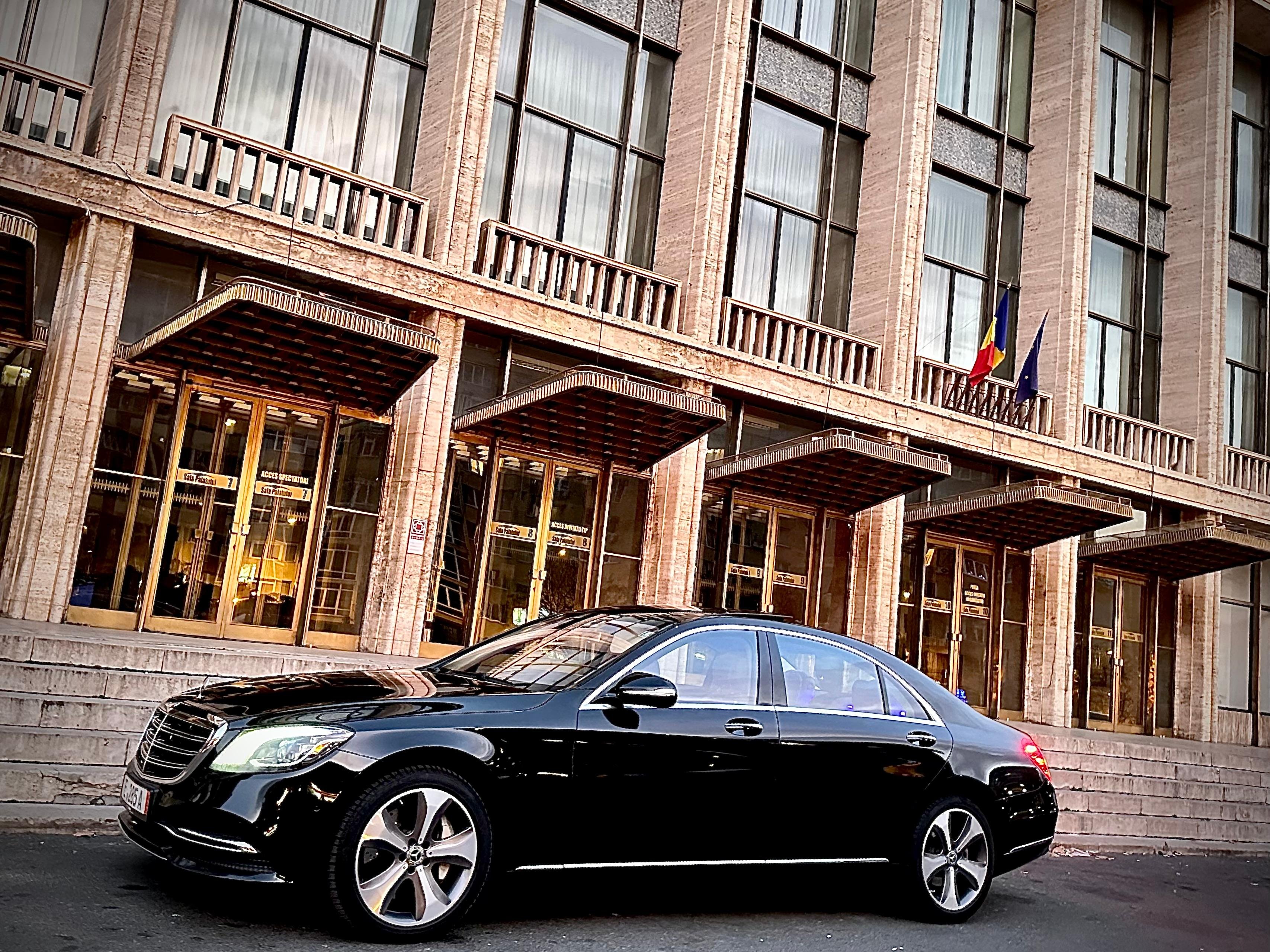 Bucharest: Private VIP Day Tour with Palace of Parliament