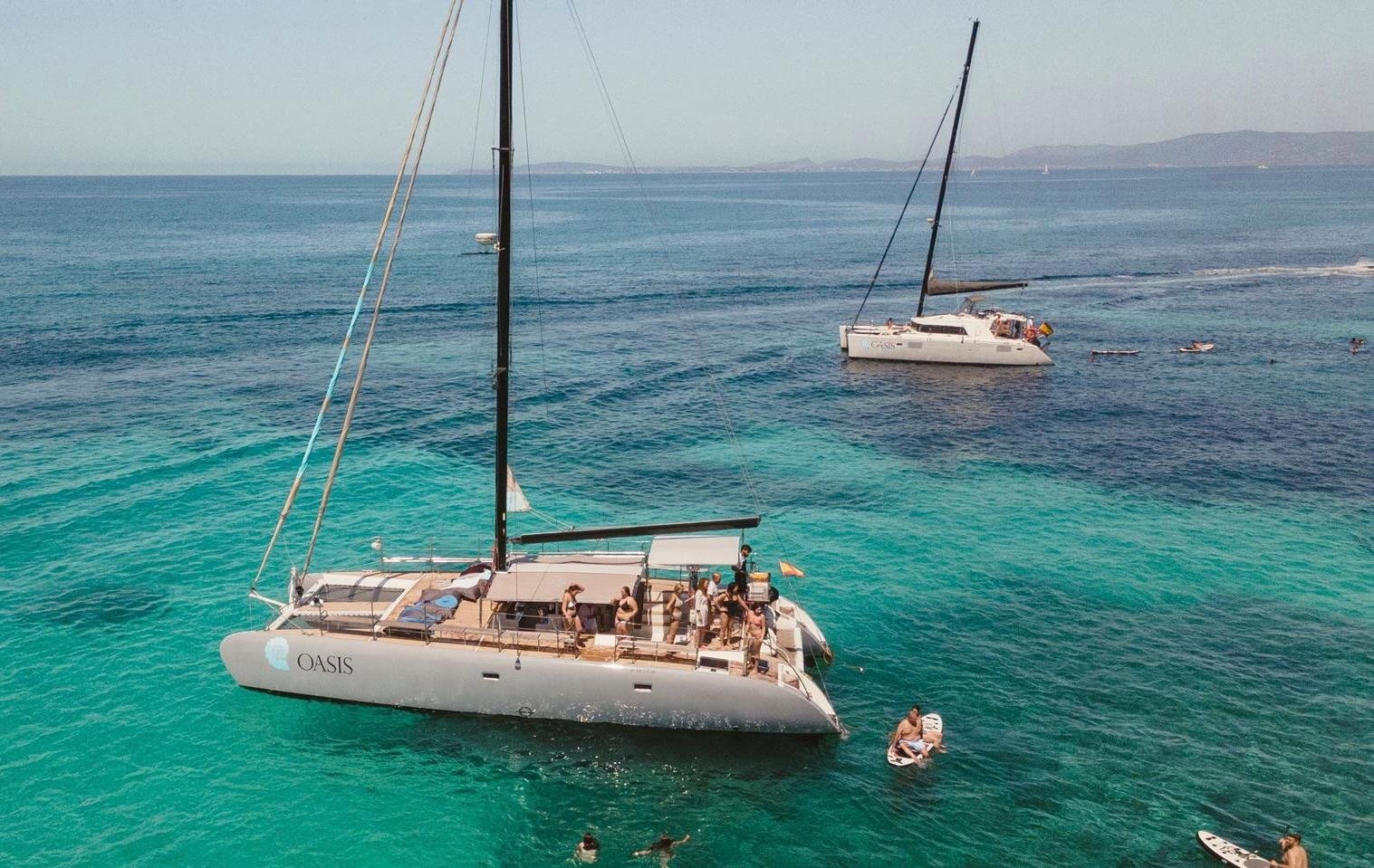 Palma Deluxe Catamaran Cruise to Cala Vella with BBQ