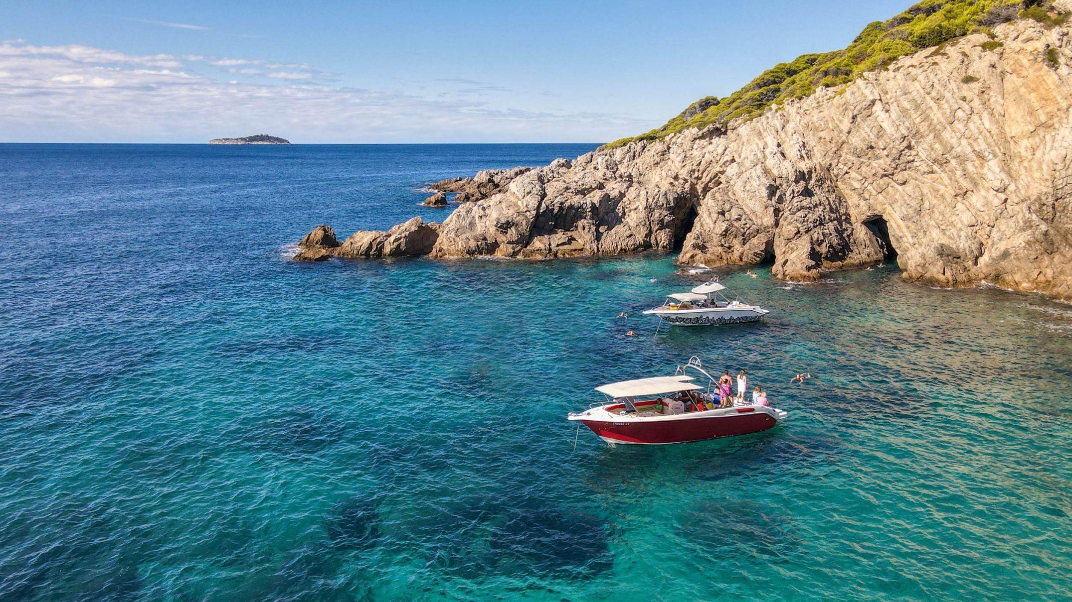 Blue Cave & Šunj Beach Speedboat Adventure from Dubrovnik