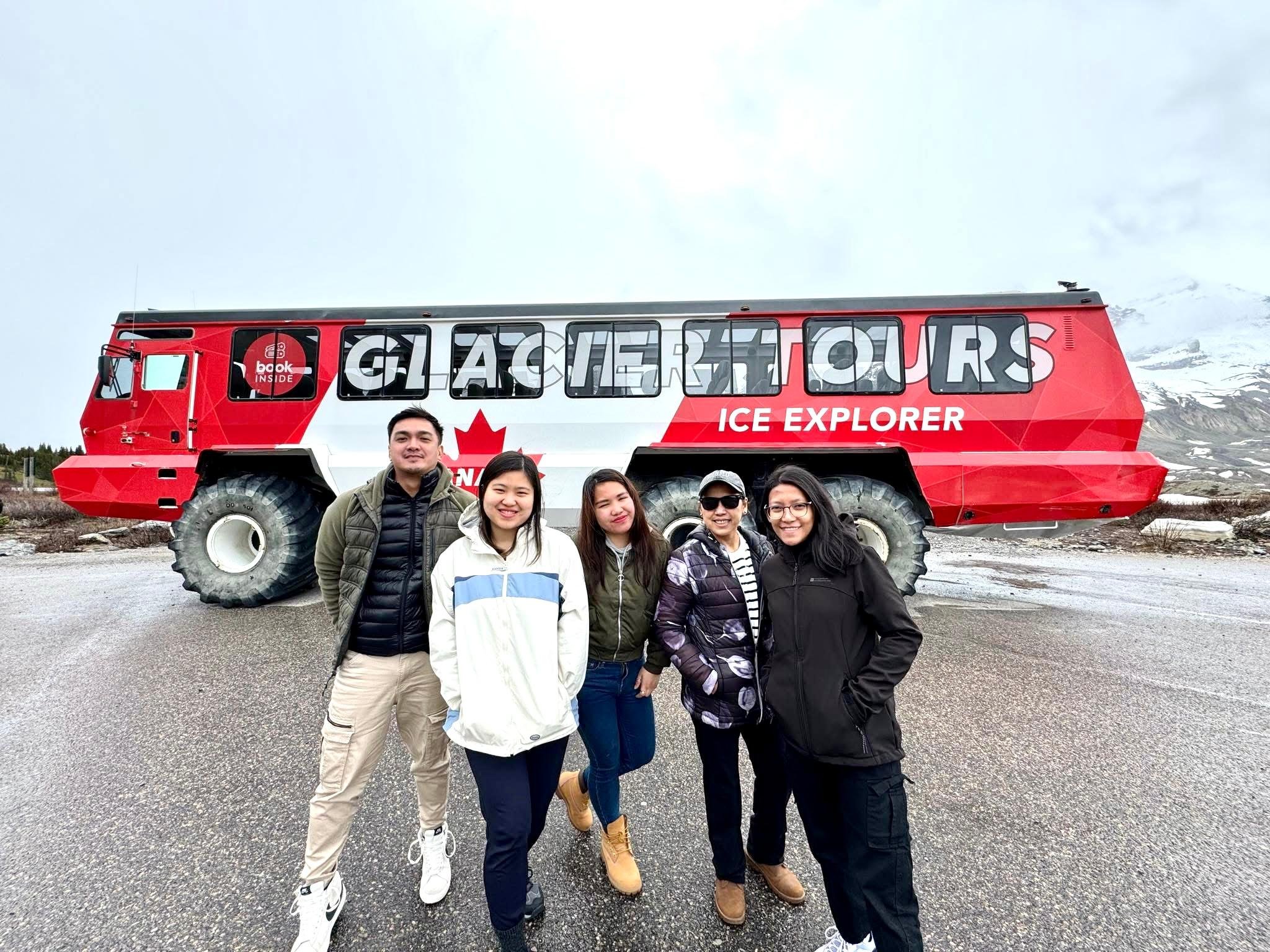 Icefields Parkway Full-Day Tour from Calgary with Professional Photos