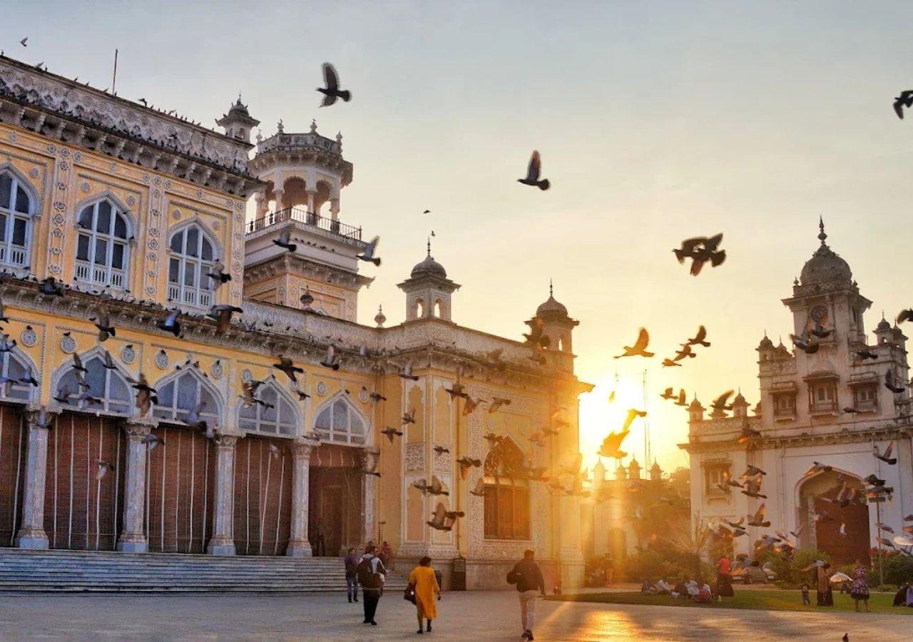 Comprehensive Hyderabad Heritage: Full & Half-Day Private Tour