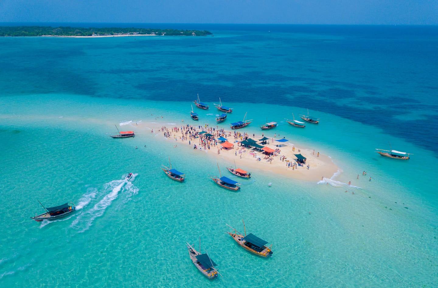 Zanzibar Safari Blue: Snorkeling, Sandbank & Seafood Day Trip