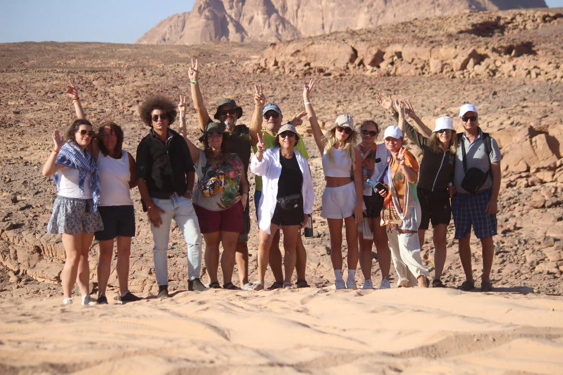 Sharm El-Sheikh: Colored Canyon, Blue Hole & Dahab Jeep Day Trip