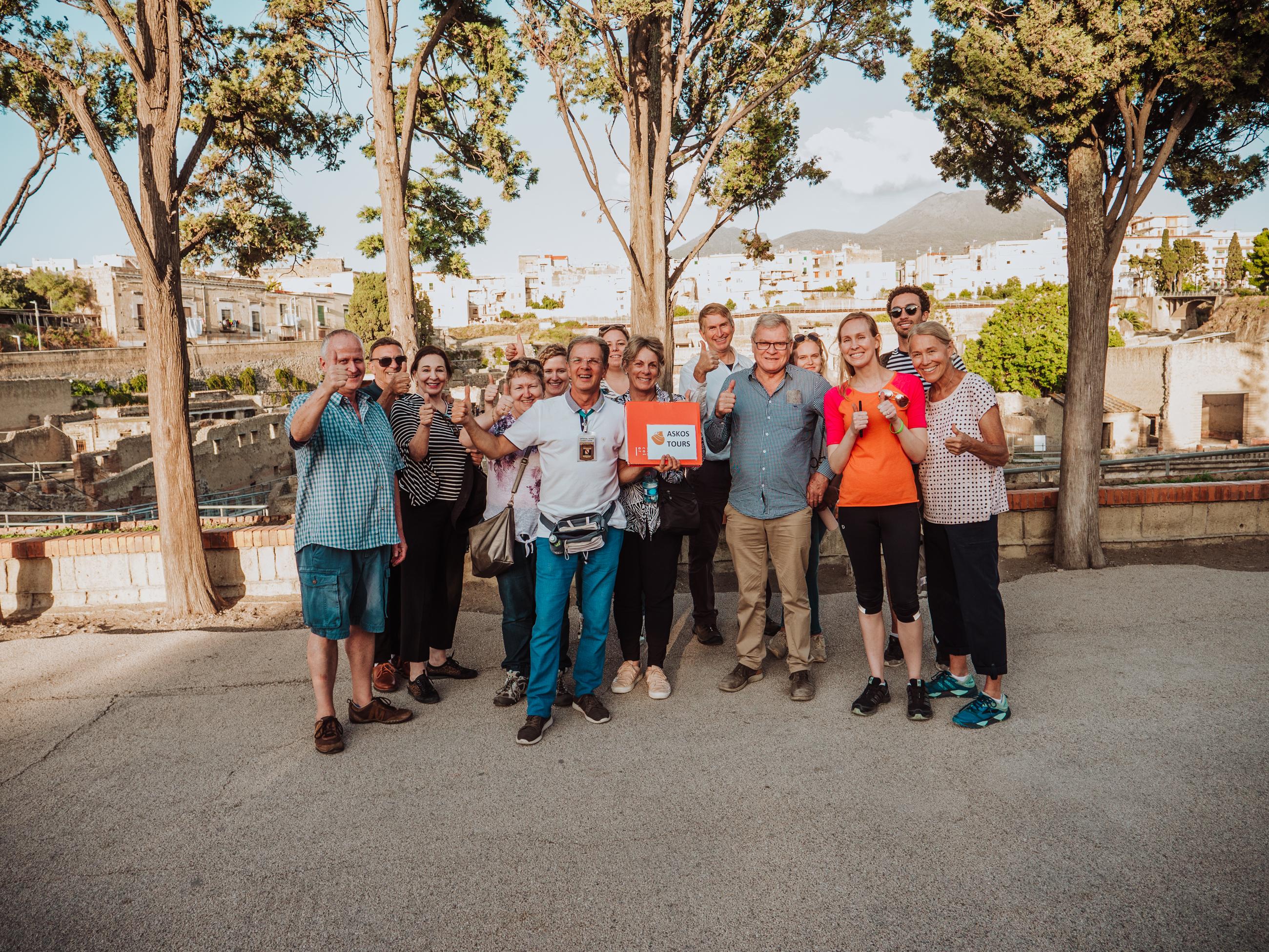 Naples: Pompeii & Herculaneum Archaeologist-Led Tour