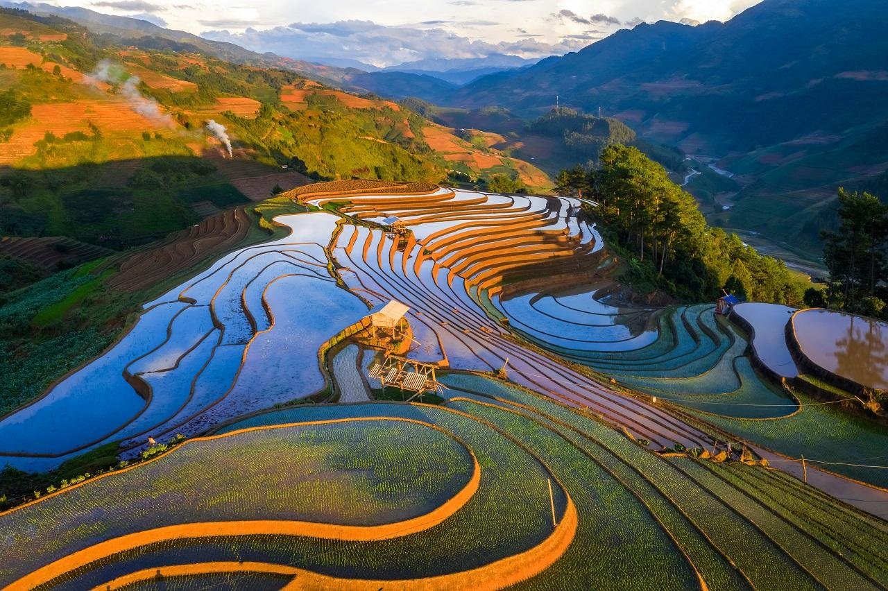 Mu Cang Chai & Khau Pha Pass 2-Day Mountain Adventure