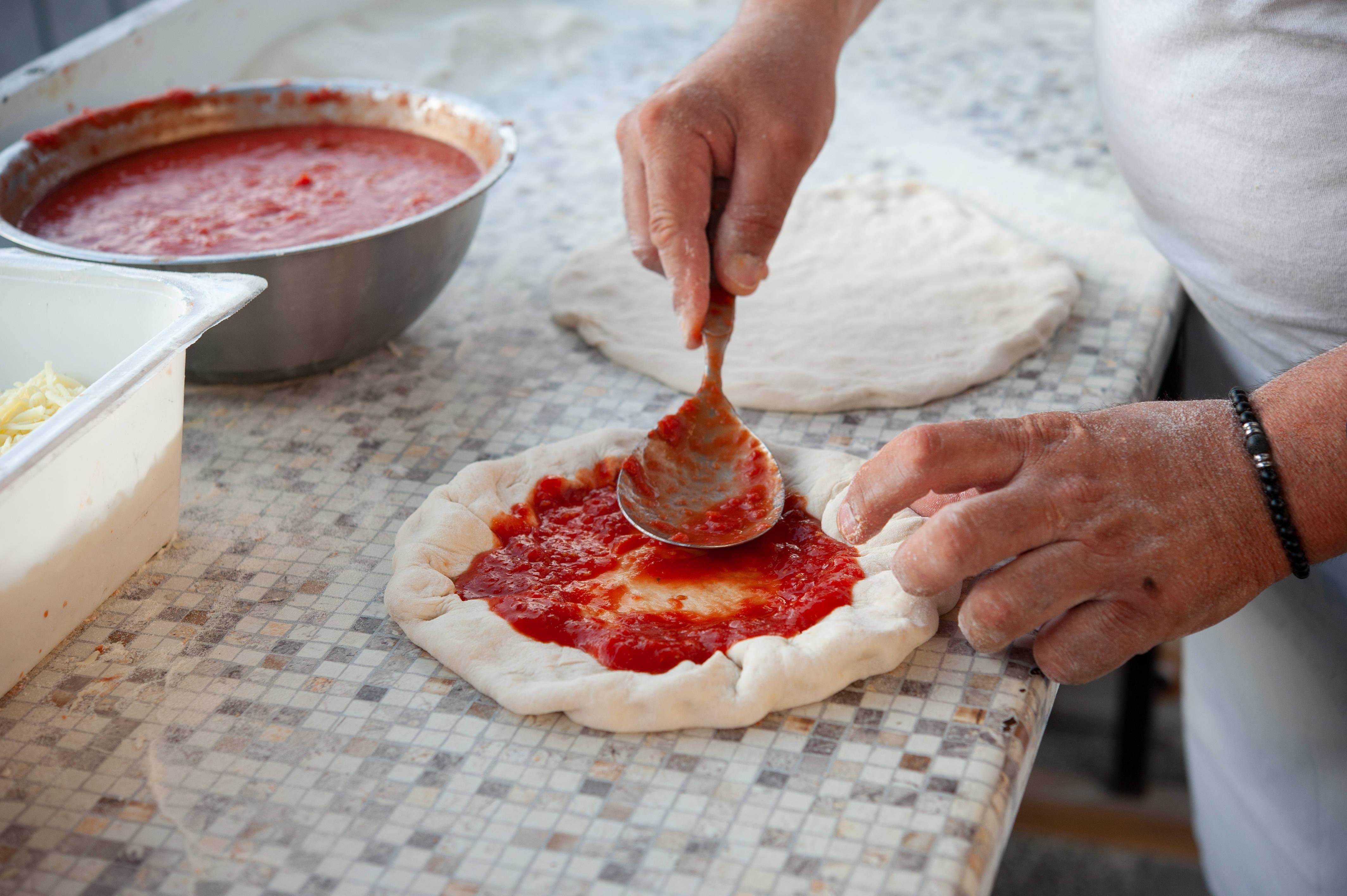 Amalfi Coast Farmhouse Pizza & Mozzarella Class