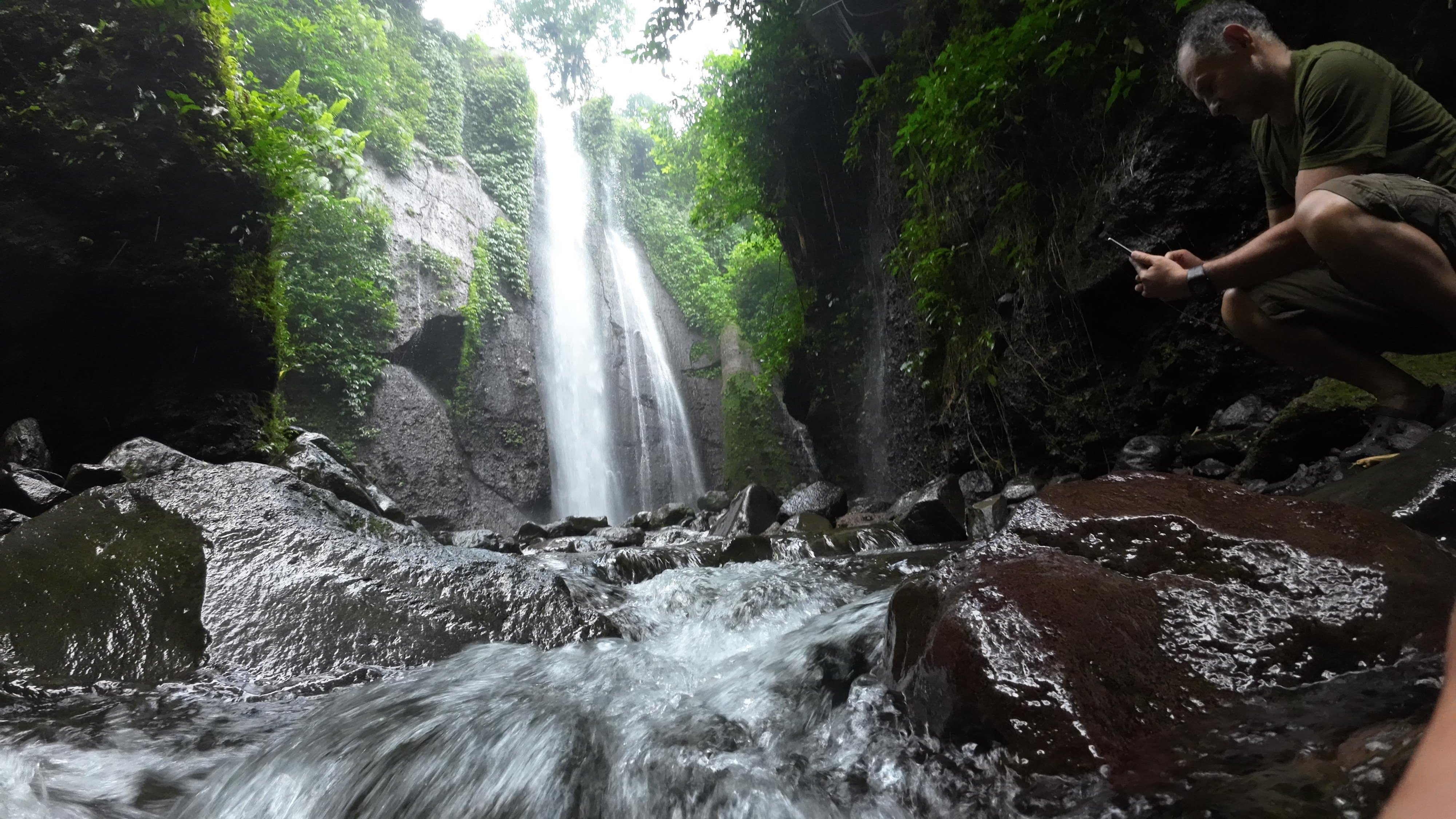 Bandung Nature Explorer: Waterfalls, Volcano & Tea Plantations