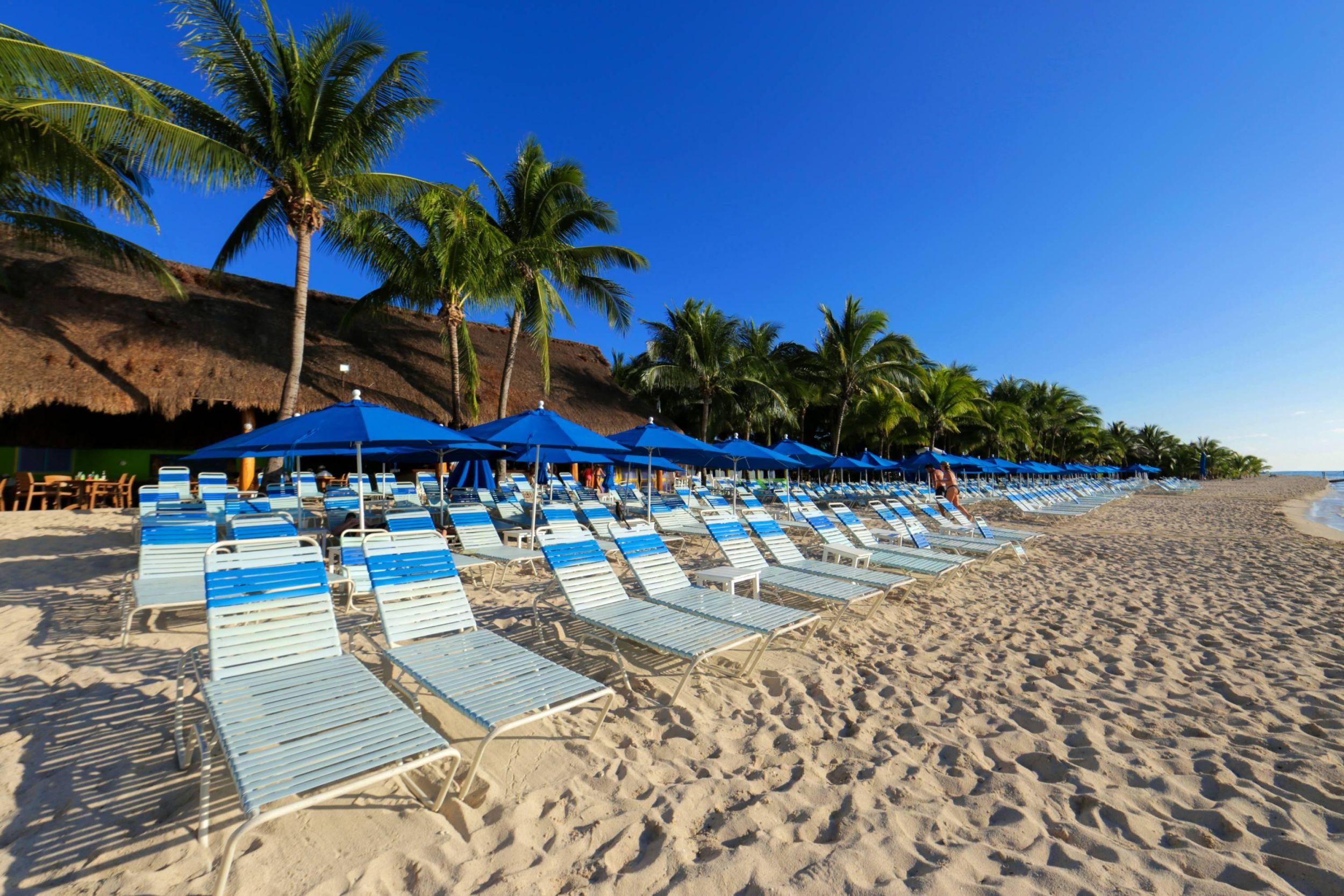 Paradise Beach Club Cozumel All-Inclusive Day Pass