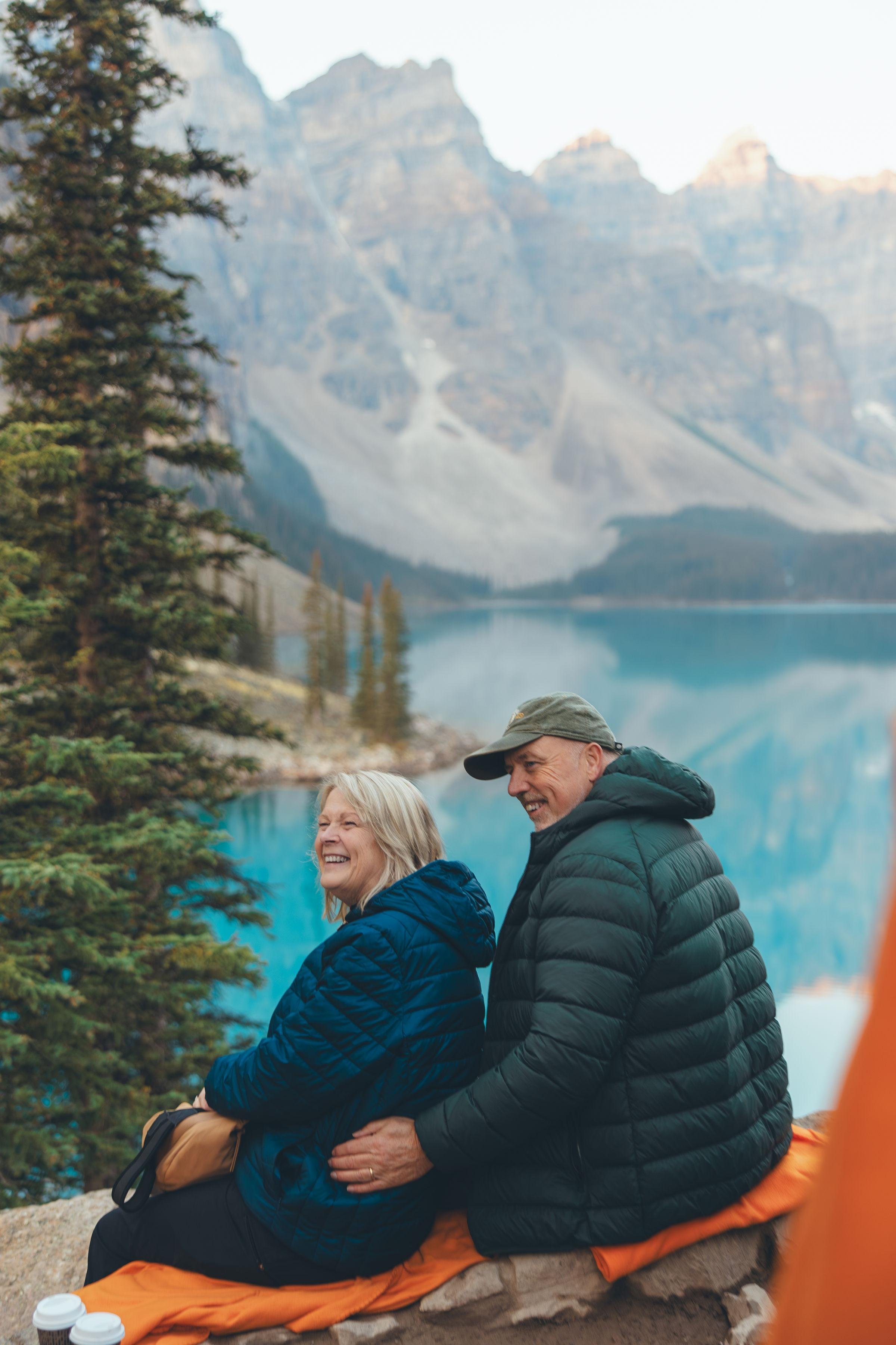 Moraine Lake shuttle tour — glacial turquoise lake and Valley of the Ten Peaks in Banff National Park — image 11
