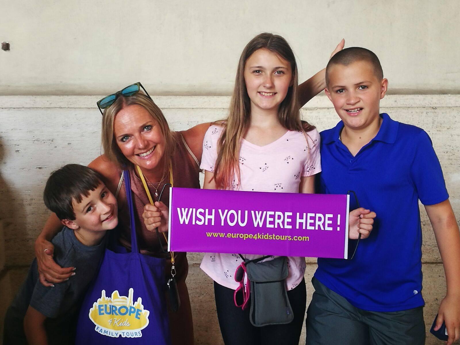 Rome: Private Colosseum Tour for Kids with Scavenger Hunt