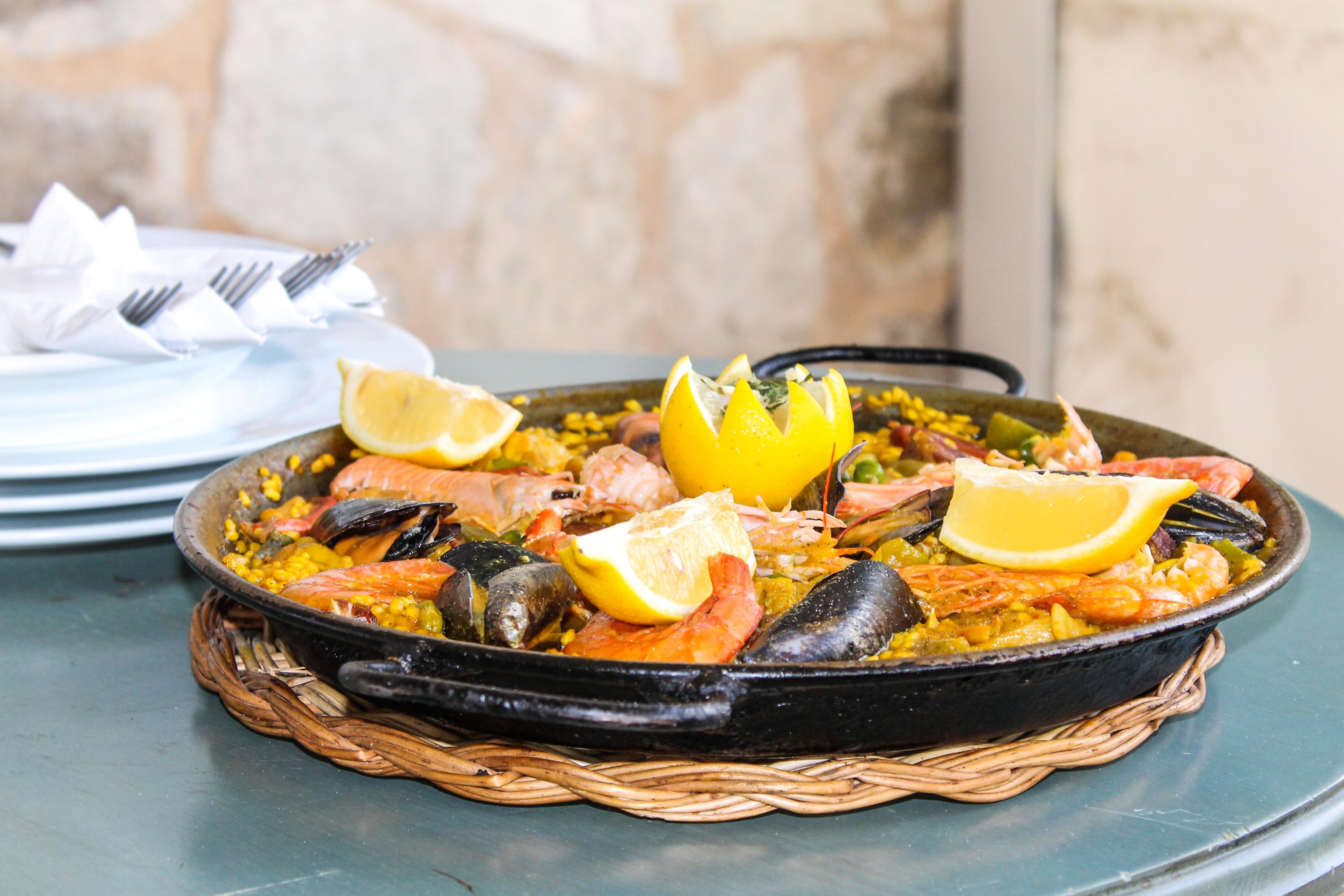 Barcelona Old Town Food Walk with Tapas & Paella