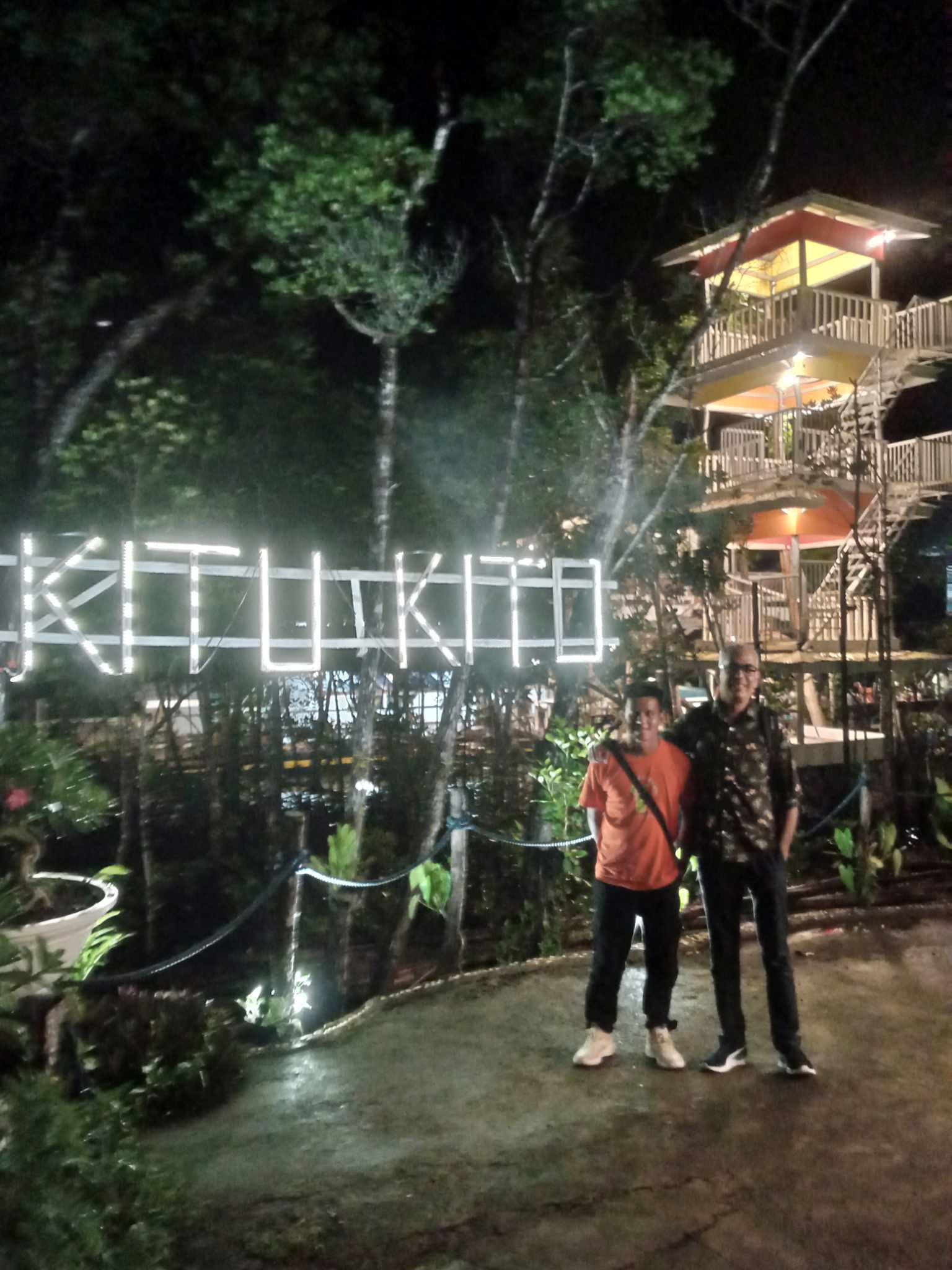 Puerto Princesa Firefly & Bioluminescent Plankton Cruise with Dinner