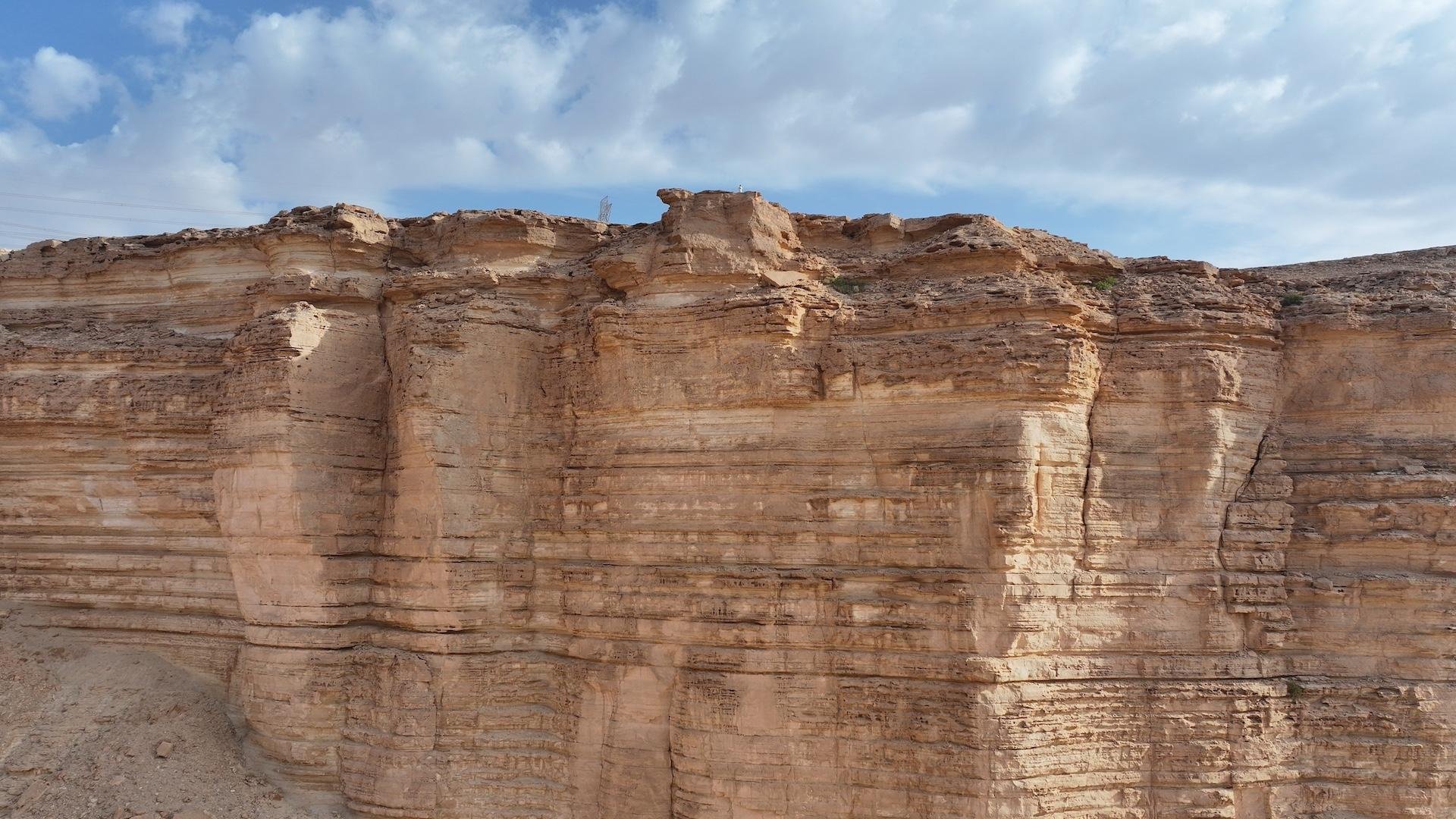 Edge of the World & Darb Al-Manjoor Desert Expedition