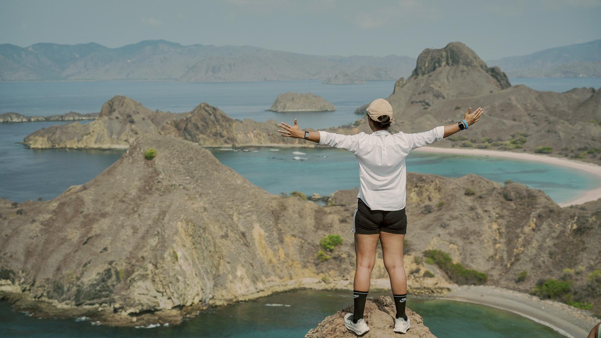 Full-Day Komodo National Park Speedboat & Snorkeling Tour