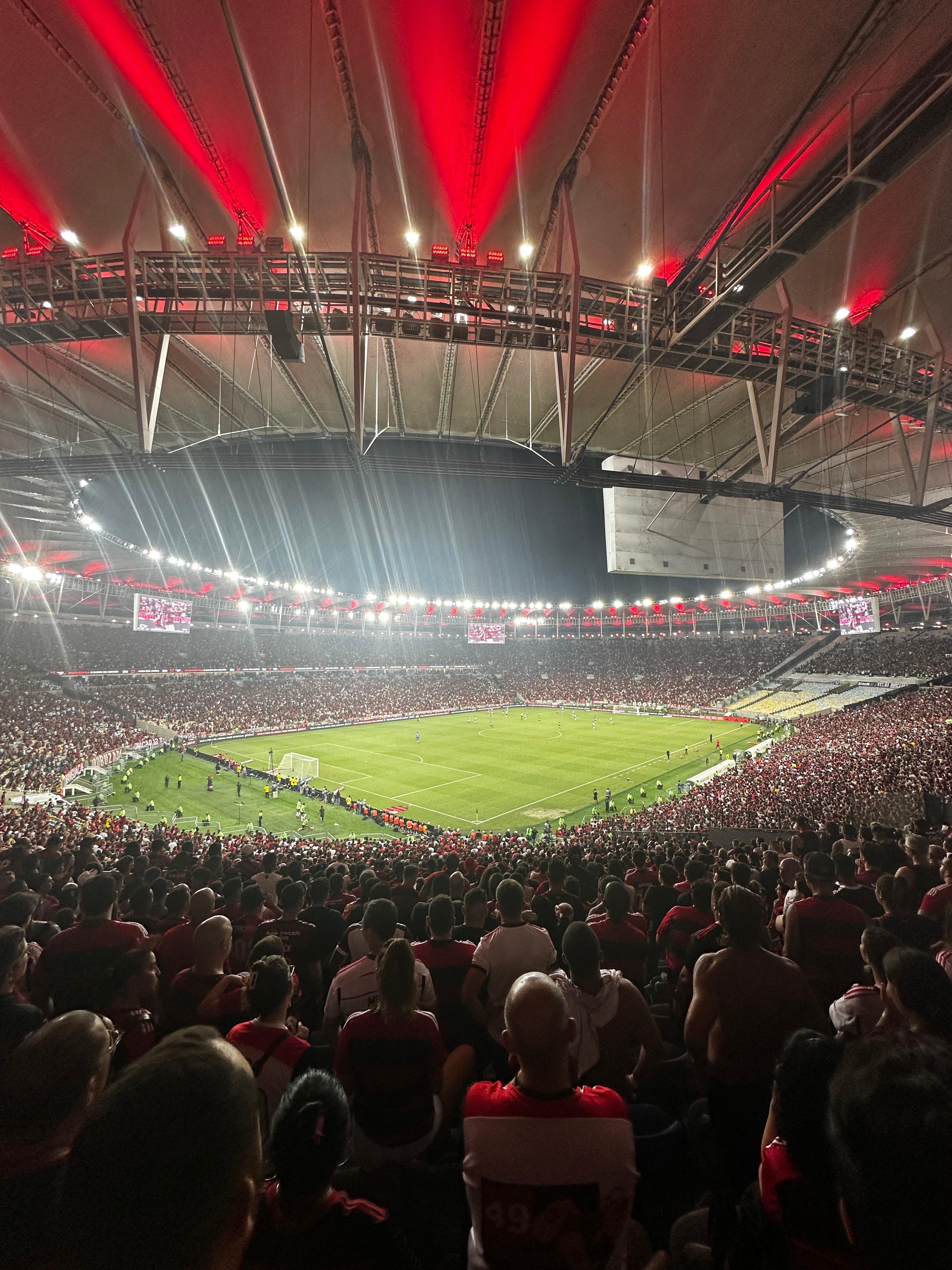 Rio de Janeiro: Live Maracanã Football Match Experience & Drink