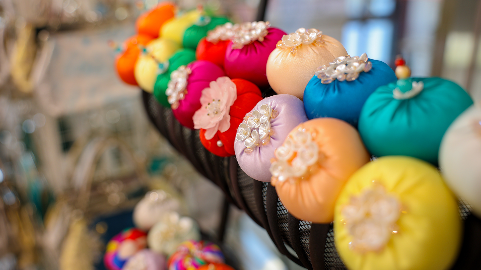 Seoul: Hanbok Rental with Gyeongbokgung Palace Entry — Seoul K-beauty experience photo 20