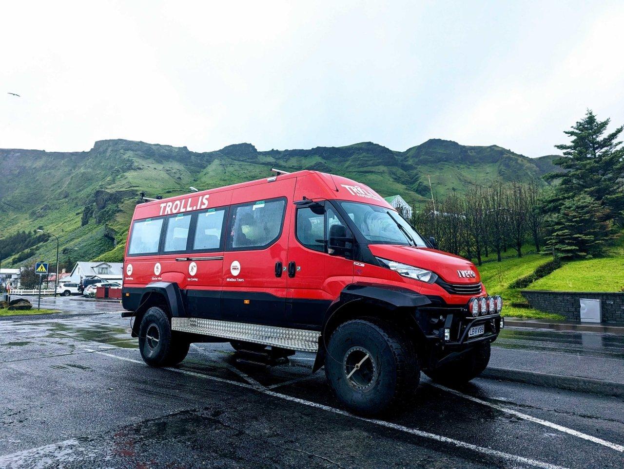 Katla Ice Cave & South Coast Super-Jeep Expedition