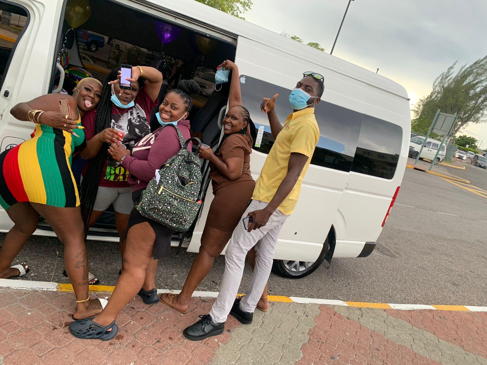 Private Montego Bay Airport Transfer to RIU Resorts