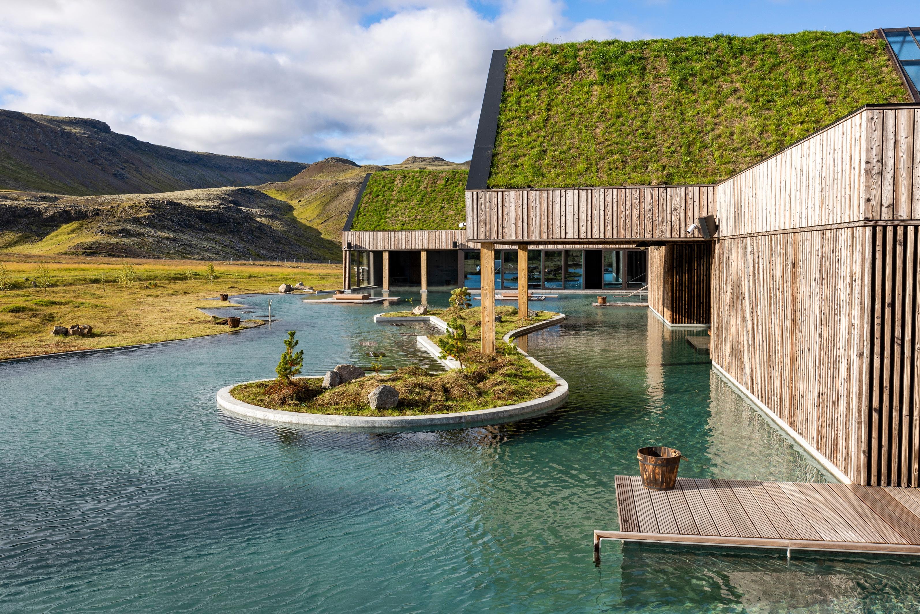 South Coast & Reykjaböð Hot Springs Day Tour from Reykjavík