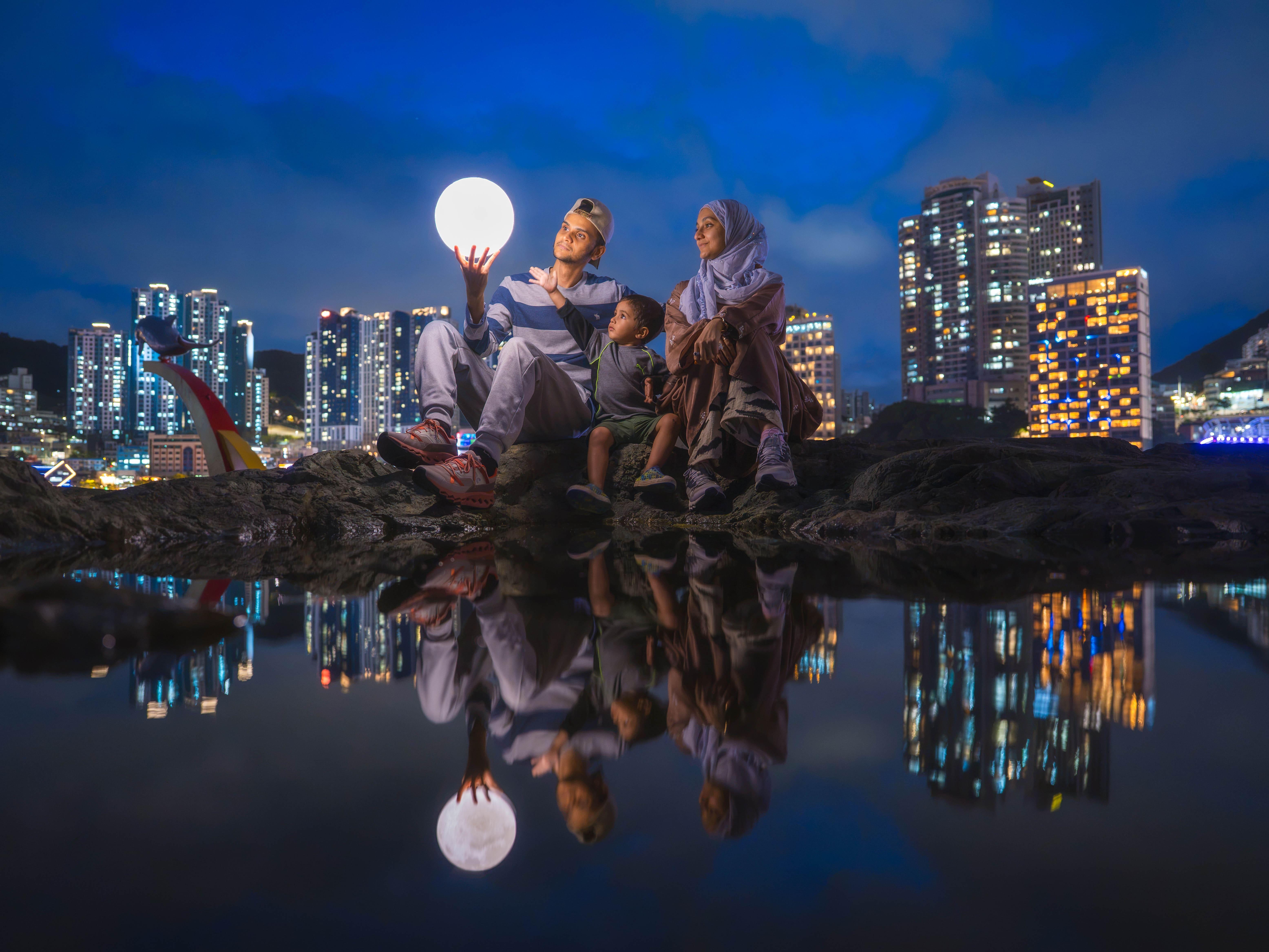 Busan: Guided Night Photography Tour with Hotel Drop-Off