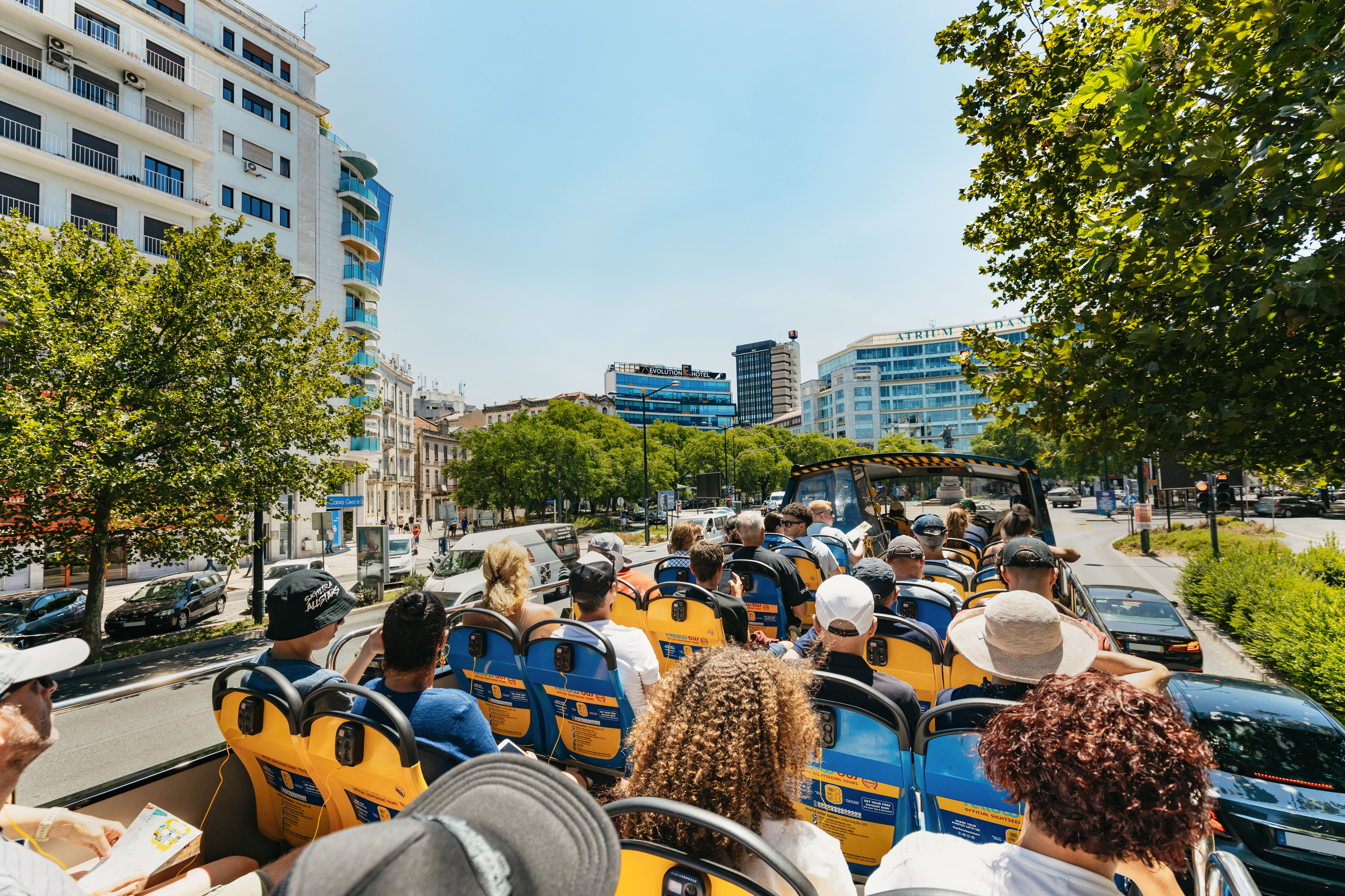 Lisbon 72/96-Hour Hop-On Hop-Off Bus, Tram & Boat Pass