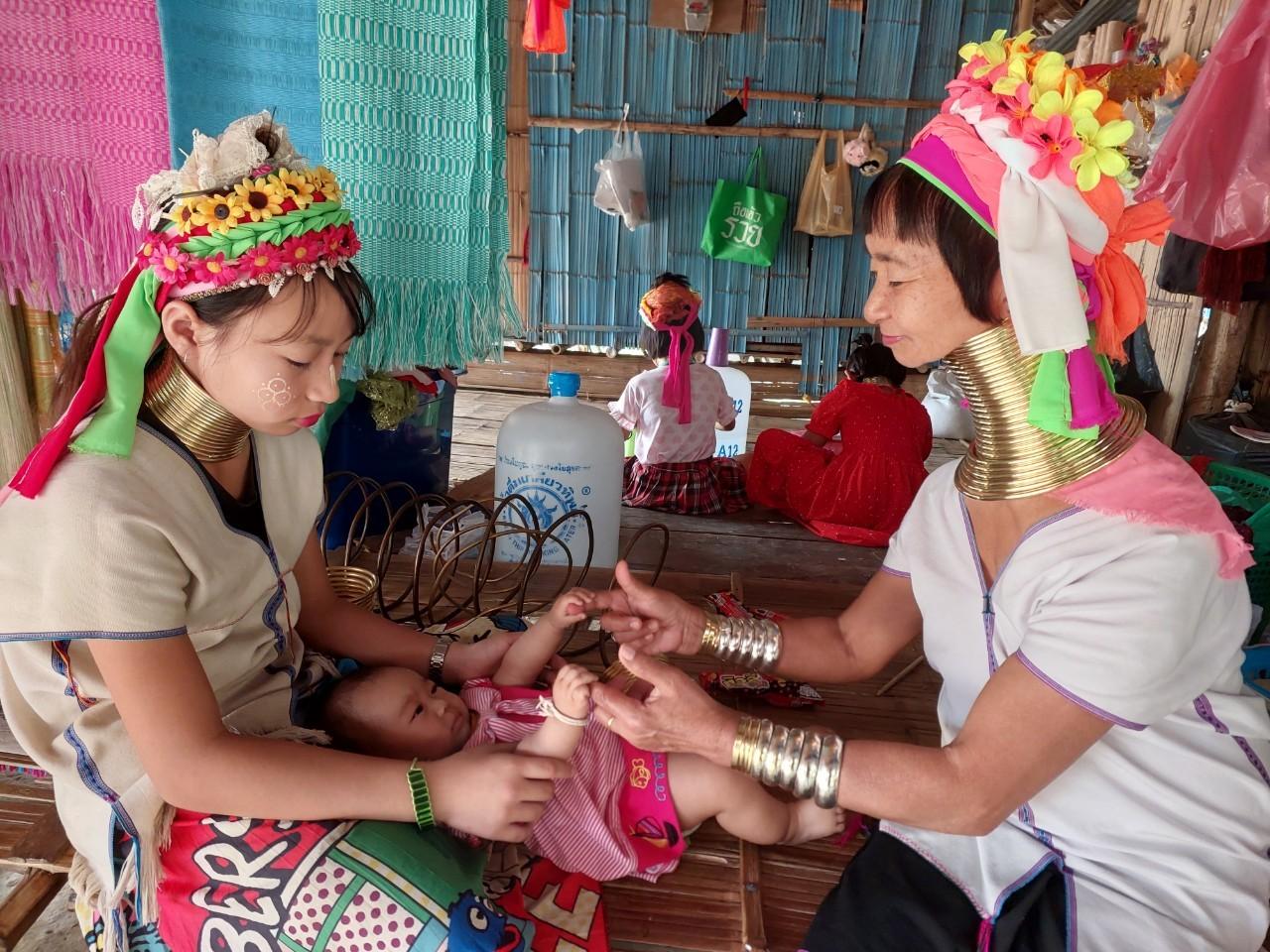 Chiang Rai Full-Day Highlights: Temples, Culture & Golden Triangle