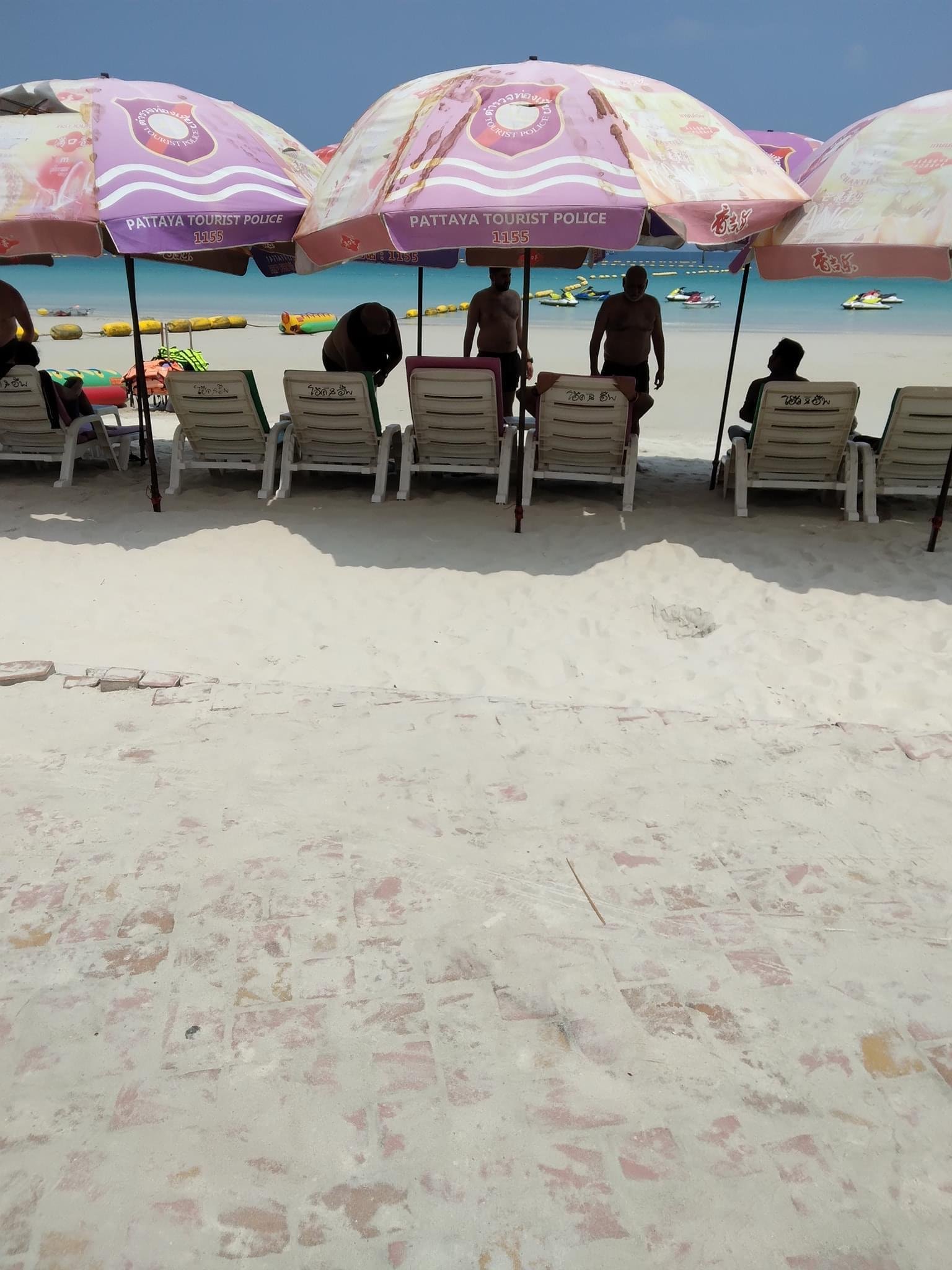 Pattaya to Coral Island: Speedboat & 4-Activity Day Trip