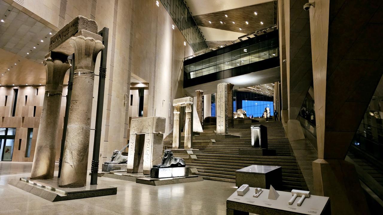 Cairo Pyramids & Museum Day Trip from Hurghada