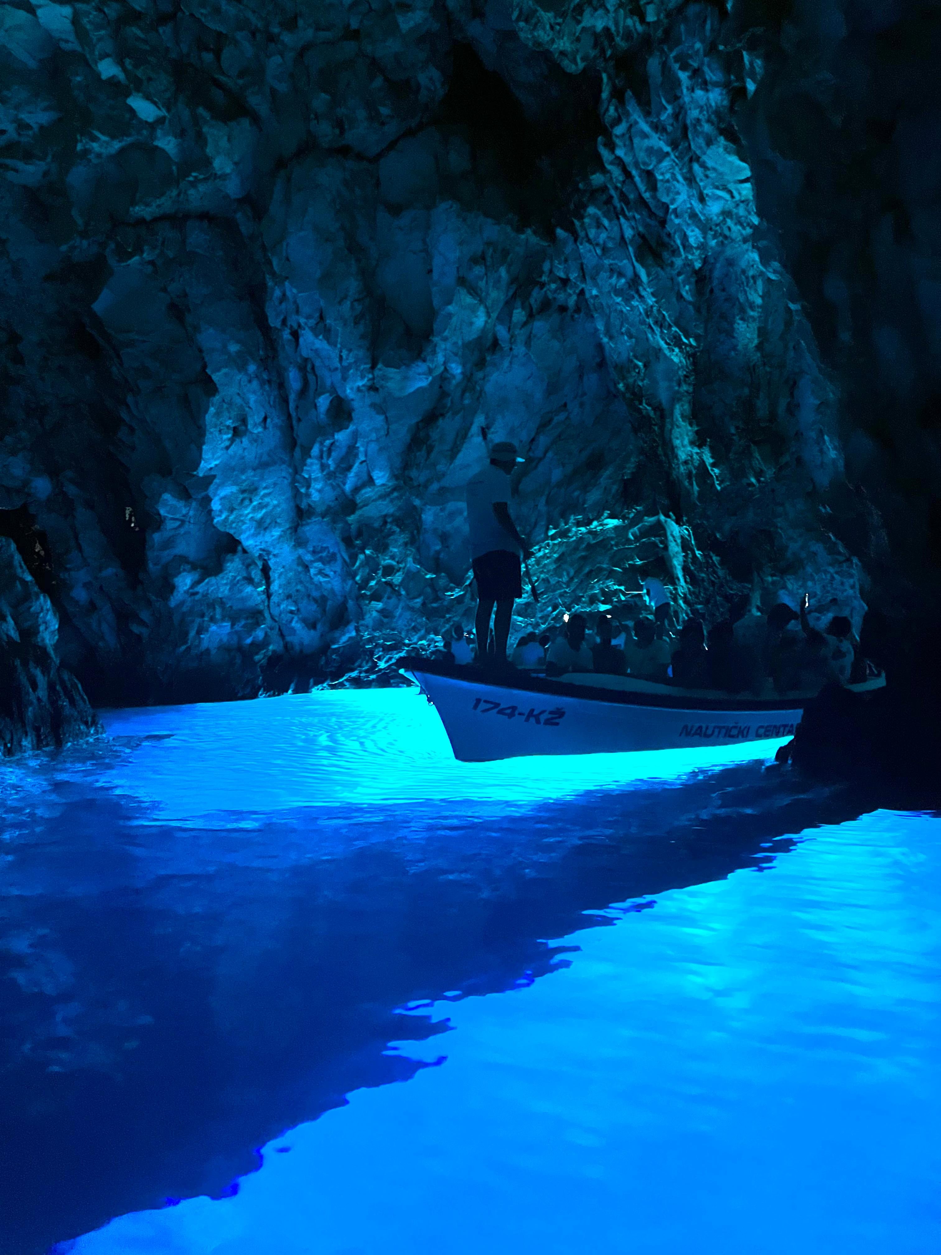 Split: 5-Island Speedboat Adventure with Blue Cave & Hvar