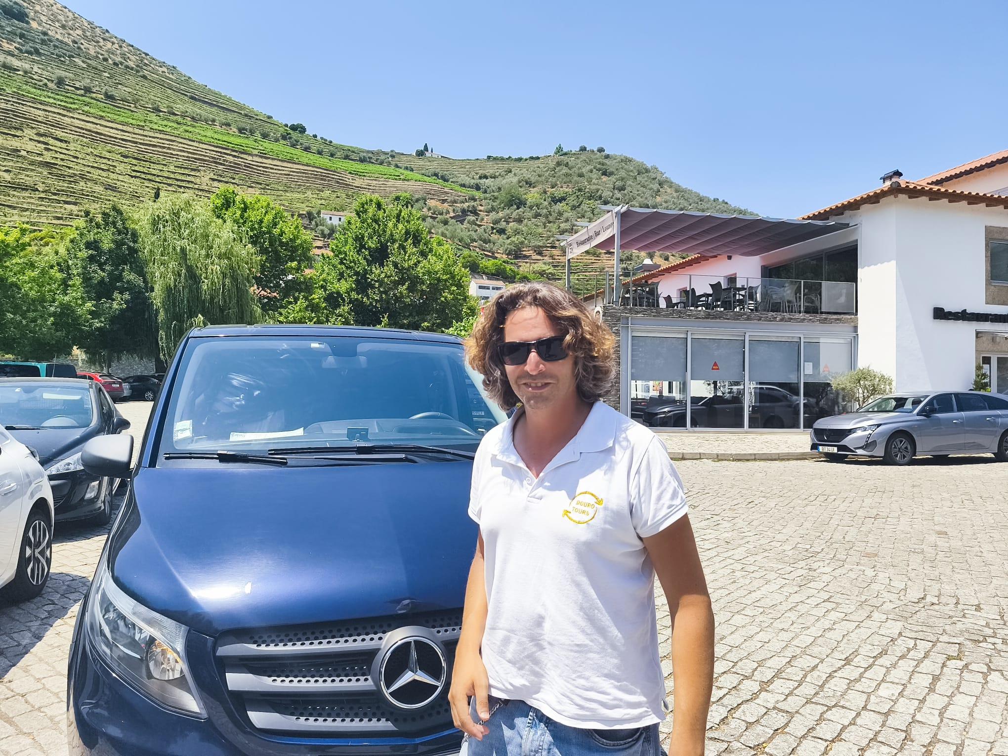 Douro Valley Full-Day Tour: Boat Ride, Twin Winery Tastings & Lunch