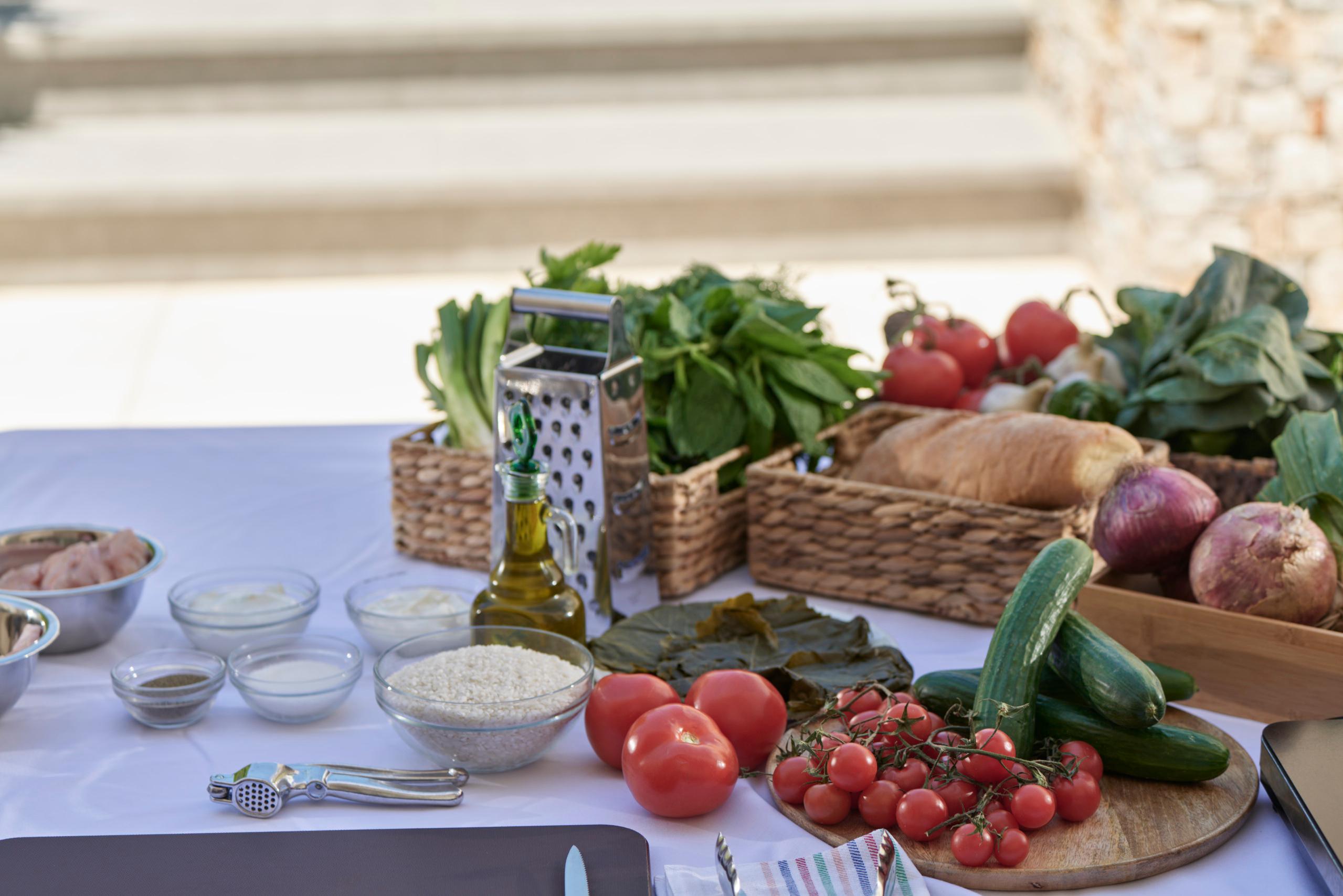 Mykonos: Authentic Greek Cooking Workshop